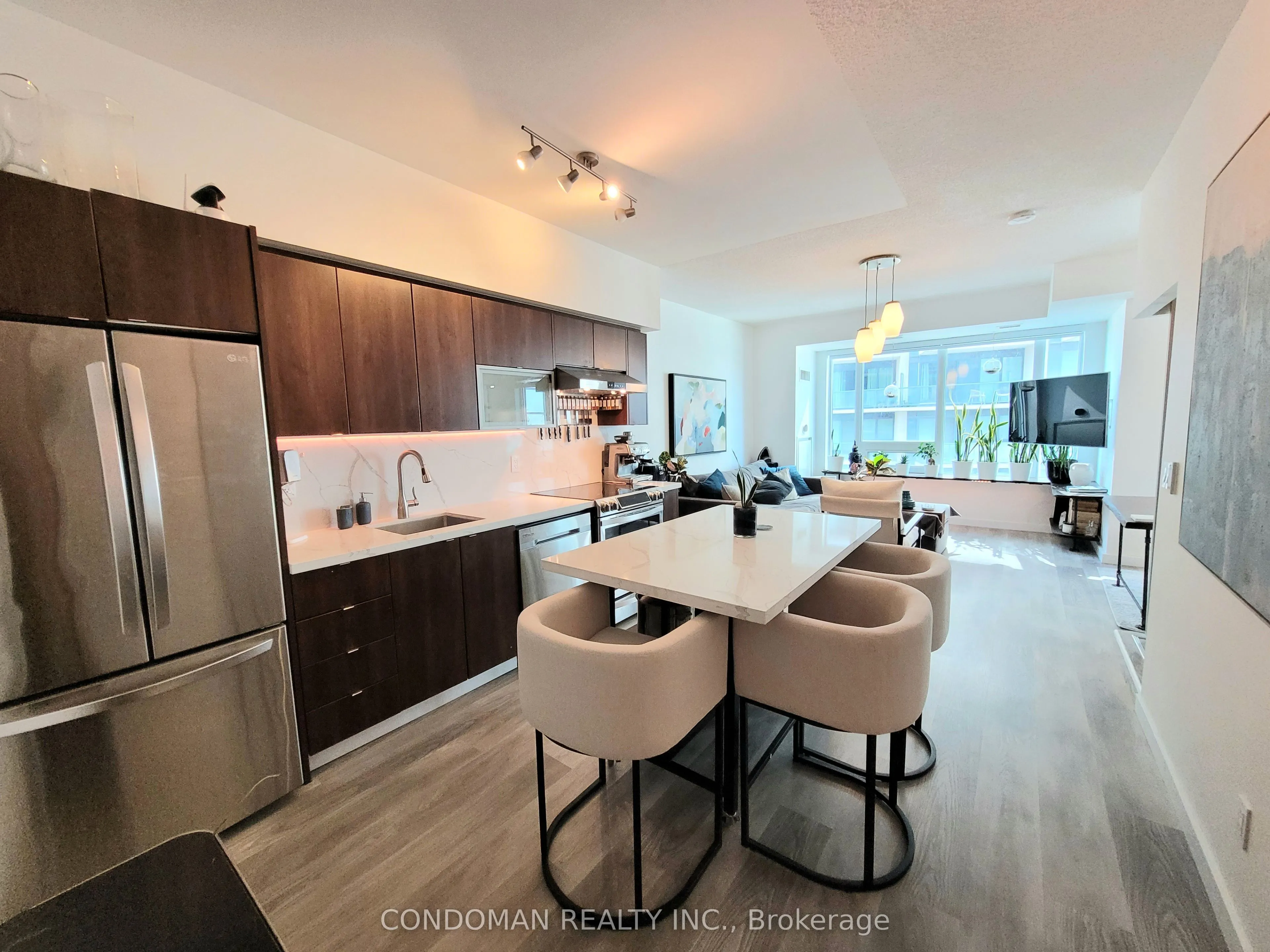 55 East Liberty Street, #905