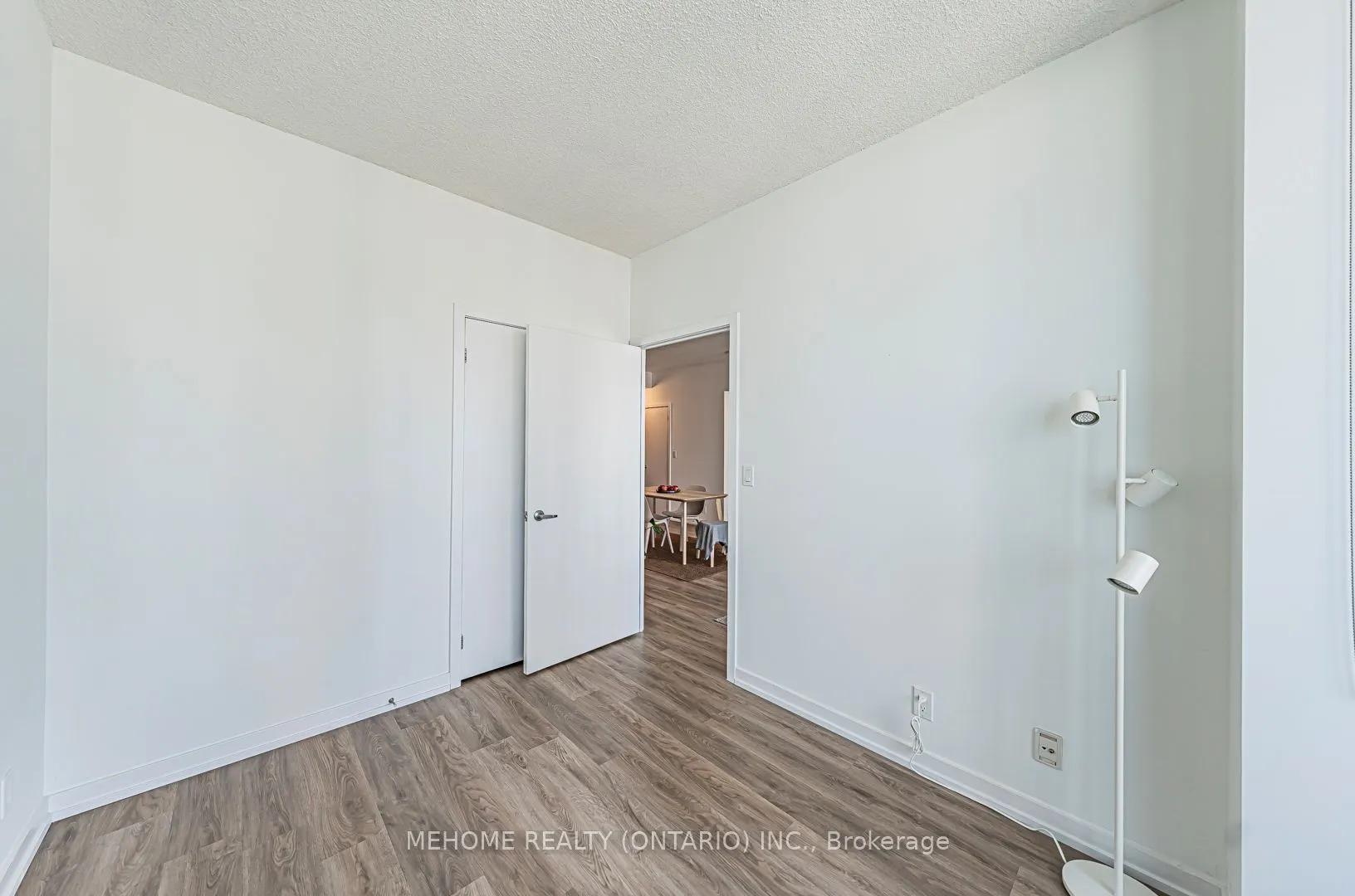 33 Lombard Street, #1704