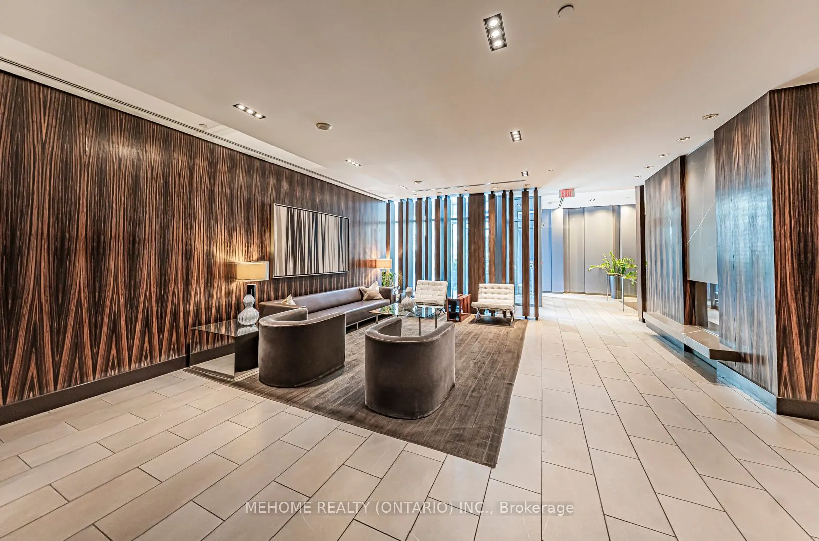33 Lombard Street, #1704