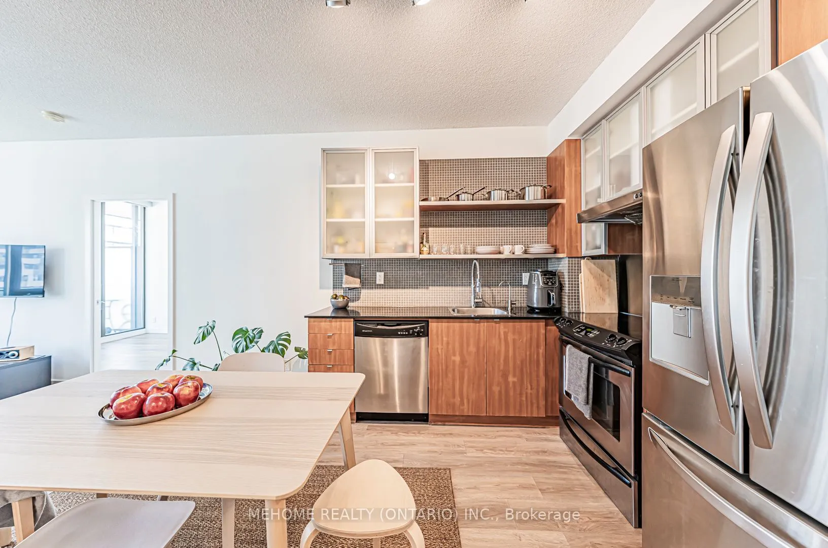 33 Lombard Street, #1704