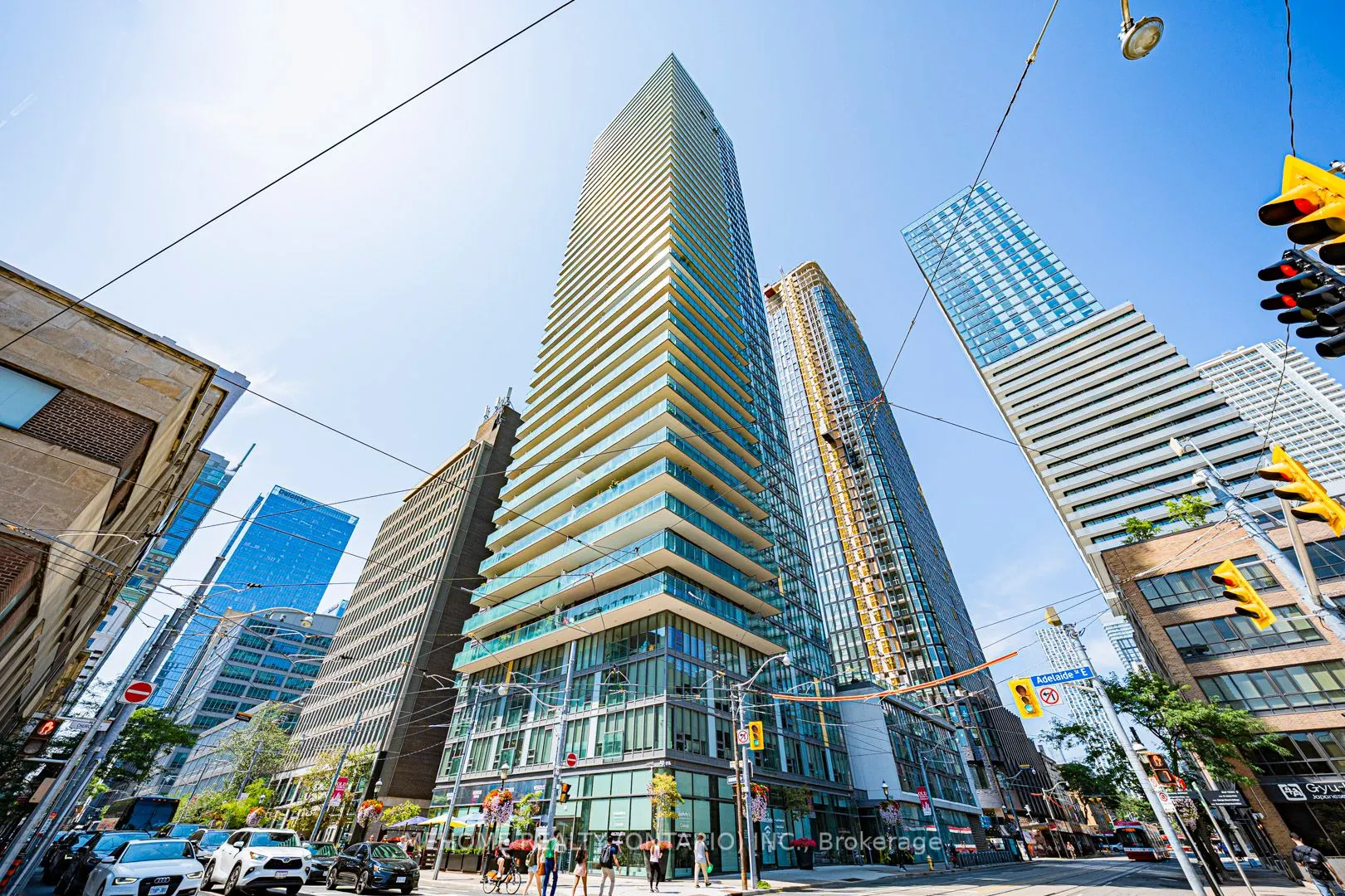 33 Lombard Street, #1704