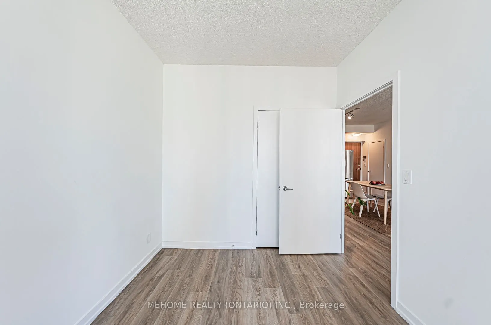 33 Lombard Street, #1704