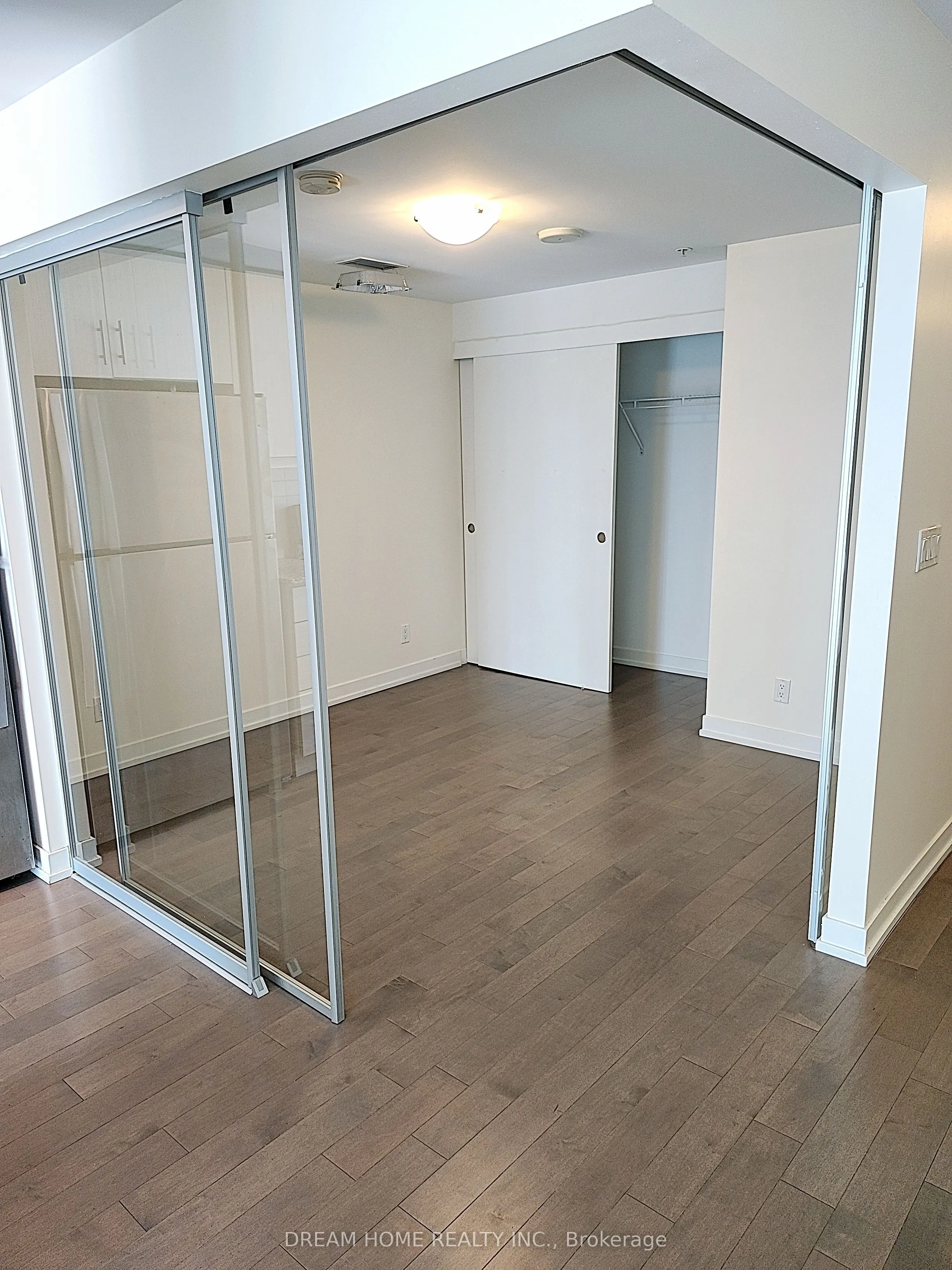 10 Willison Square, #Ph06