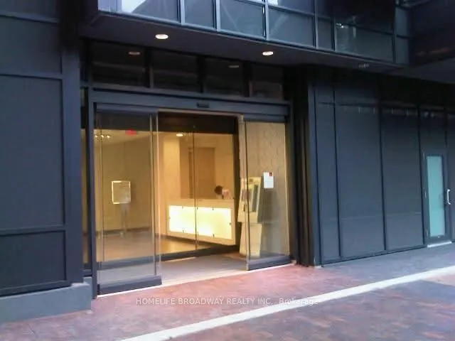 560 Front Street W, #916