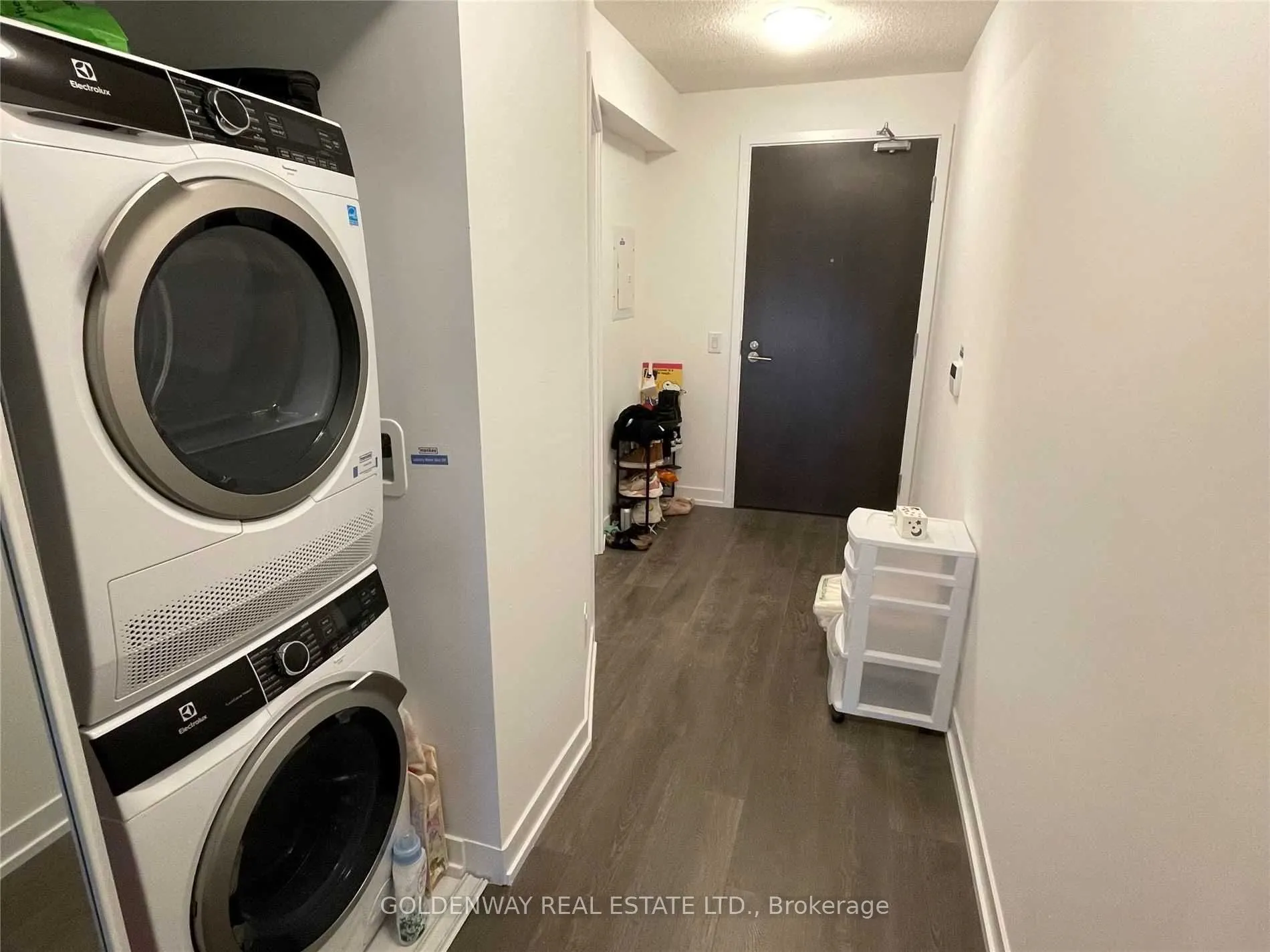 219 Dundas Street E, #1902