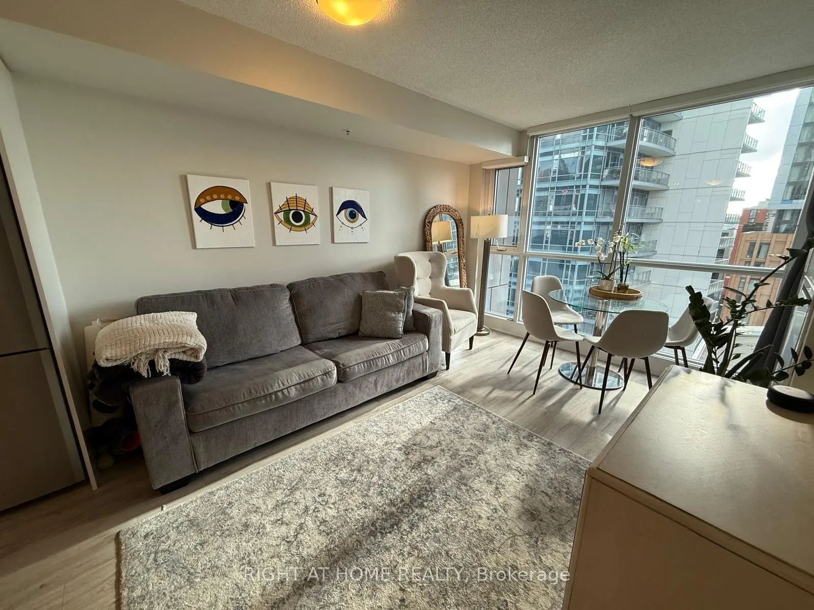 295 Adelaide Street W, #1412
