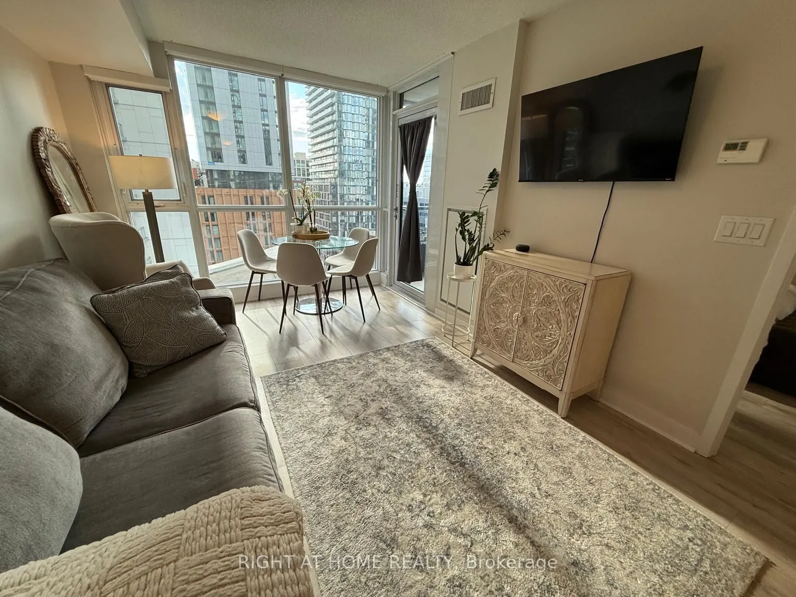 295 Adelaide Street W, #1412