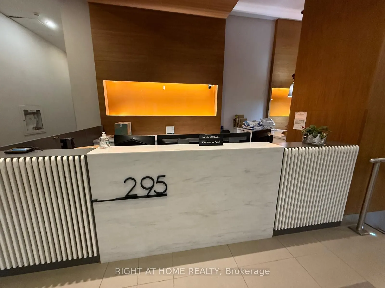 295 Adelaide Street W, #1412