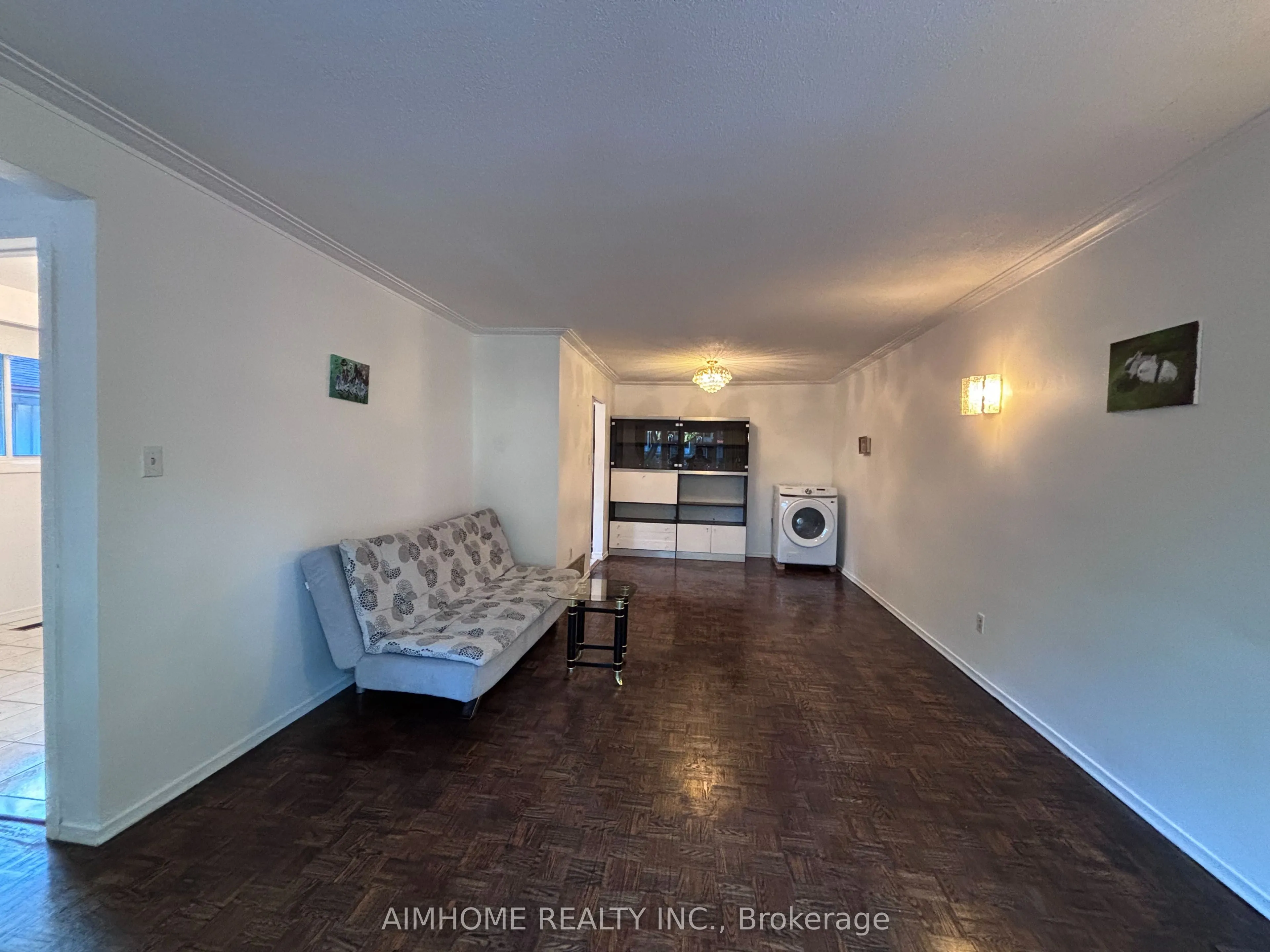 86 James Gray Drive, #Upper