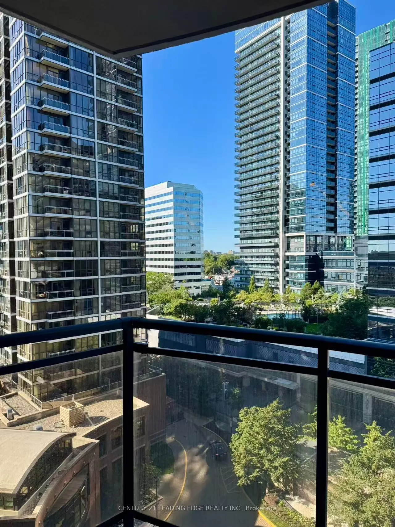 33 Sheppard Avenue E, #1107