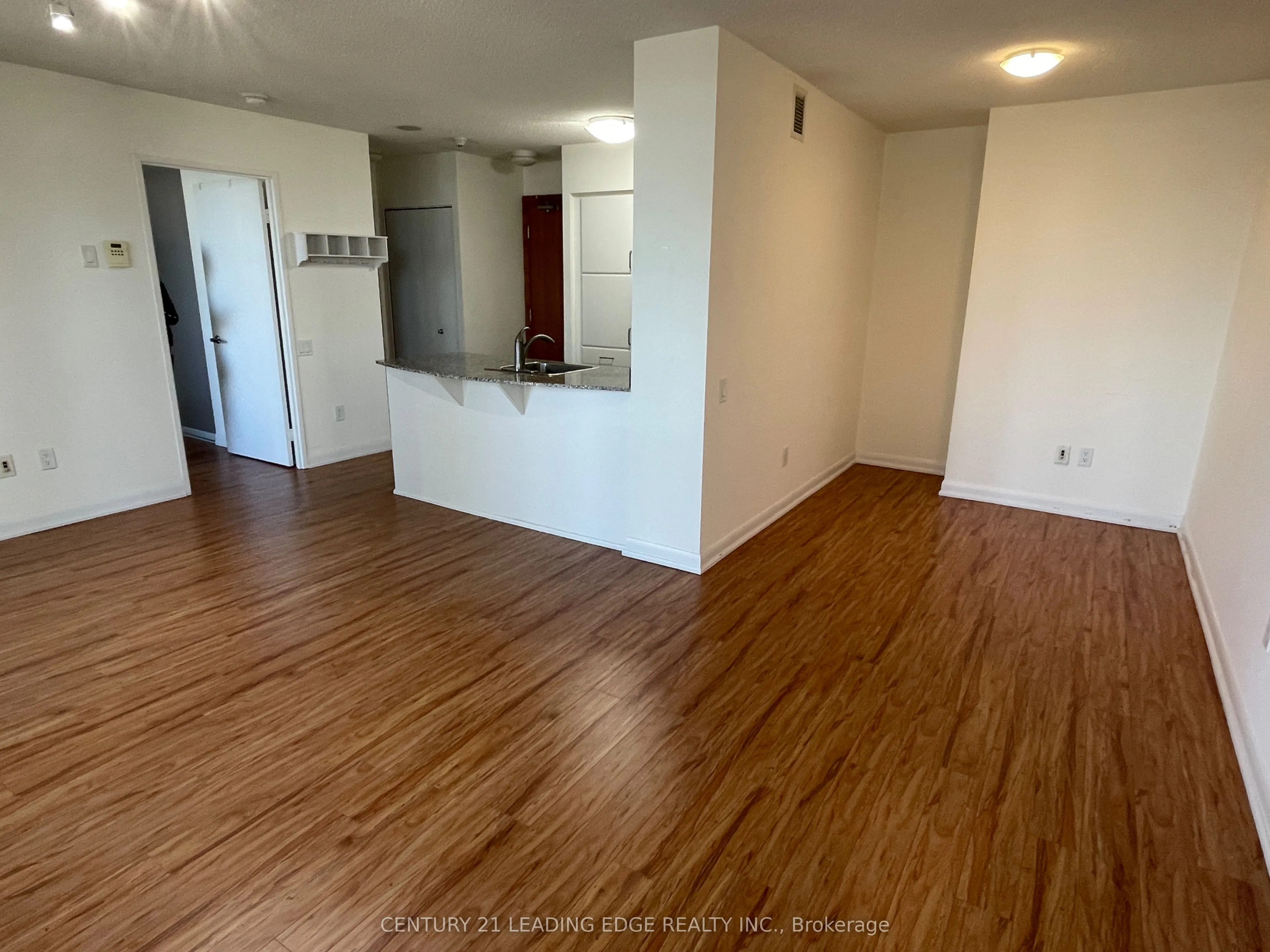 33 Sheppard Avenue E, #1107