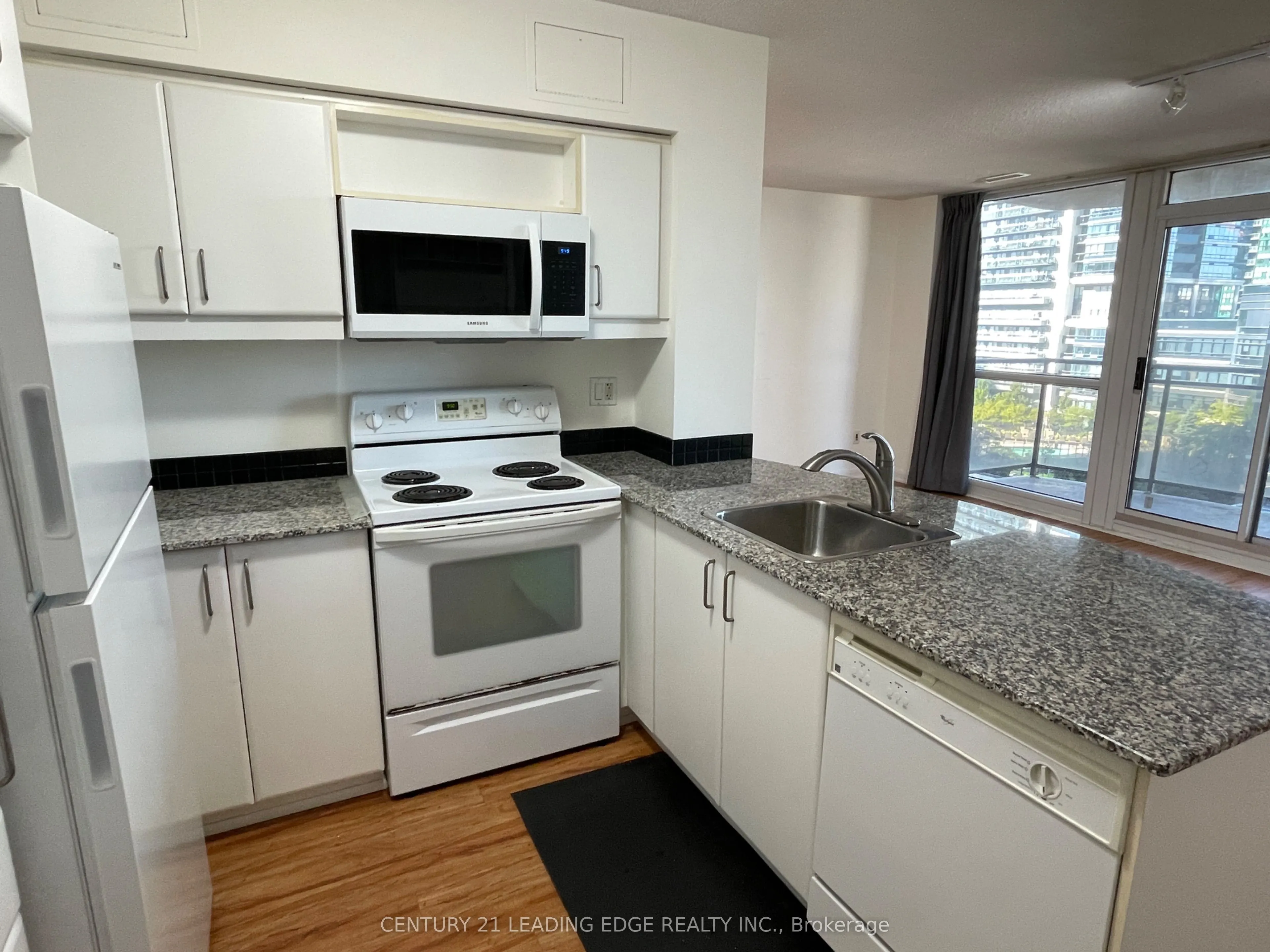 33 Sheppard Avenue E, #1107