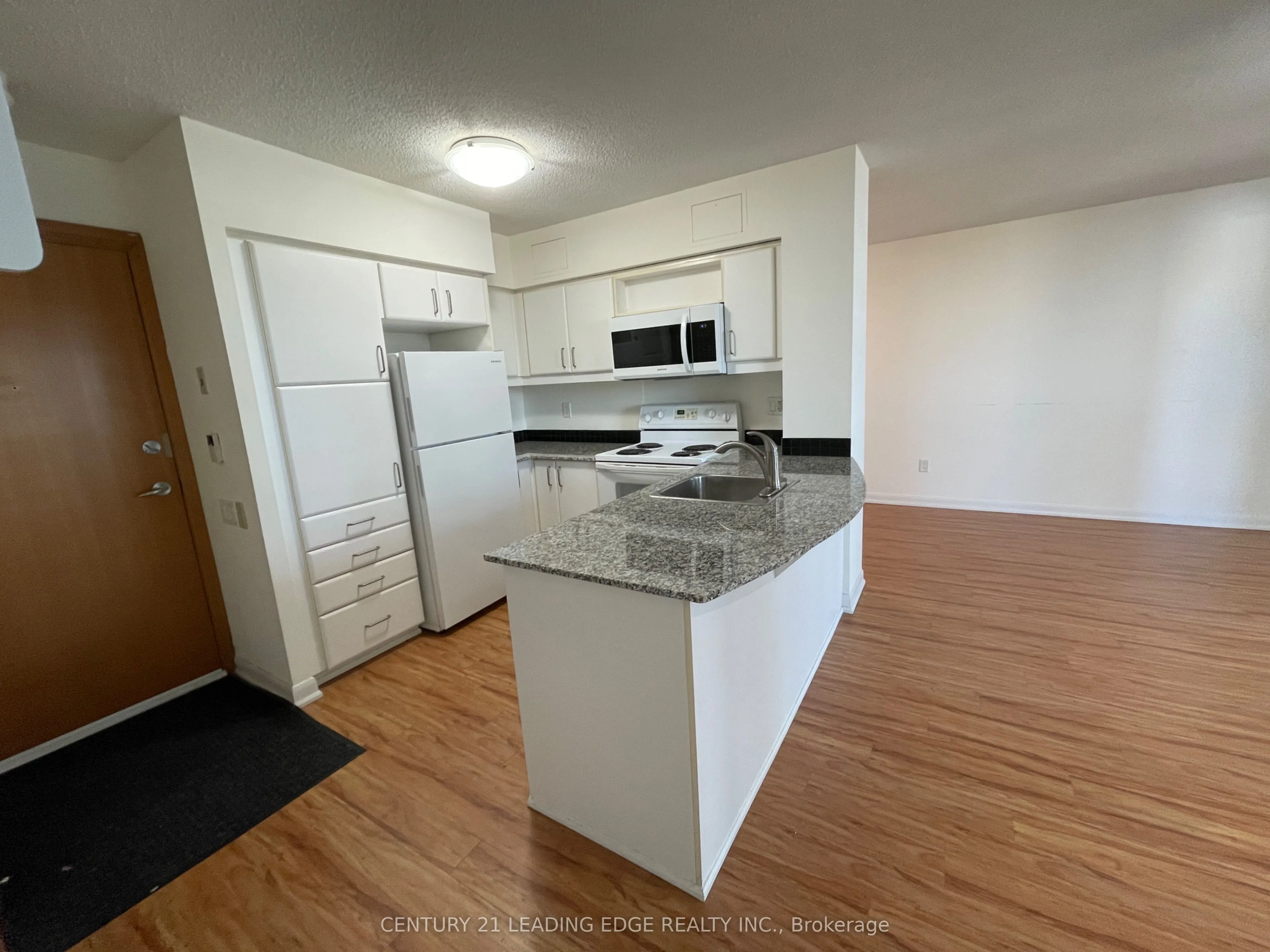 33 Sheppard Avenue E, #1107