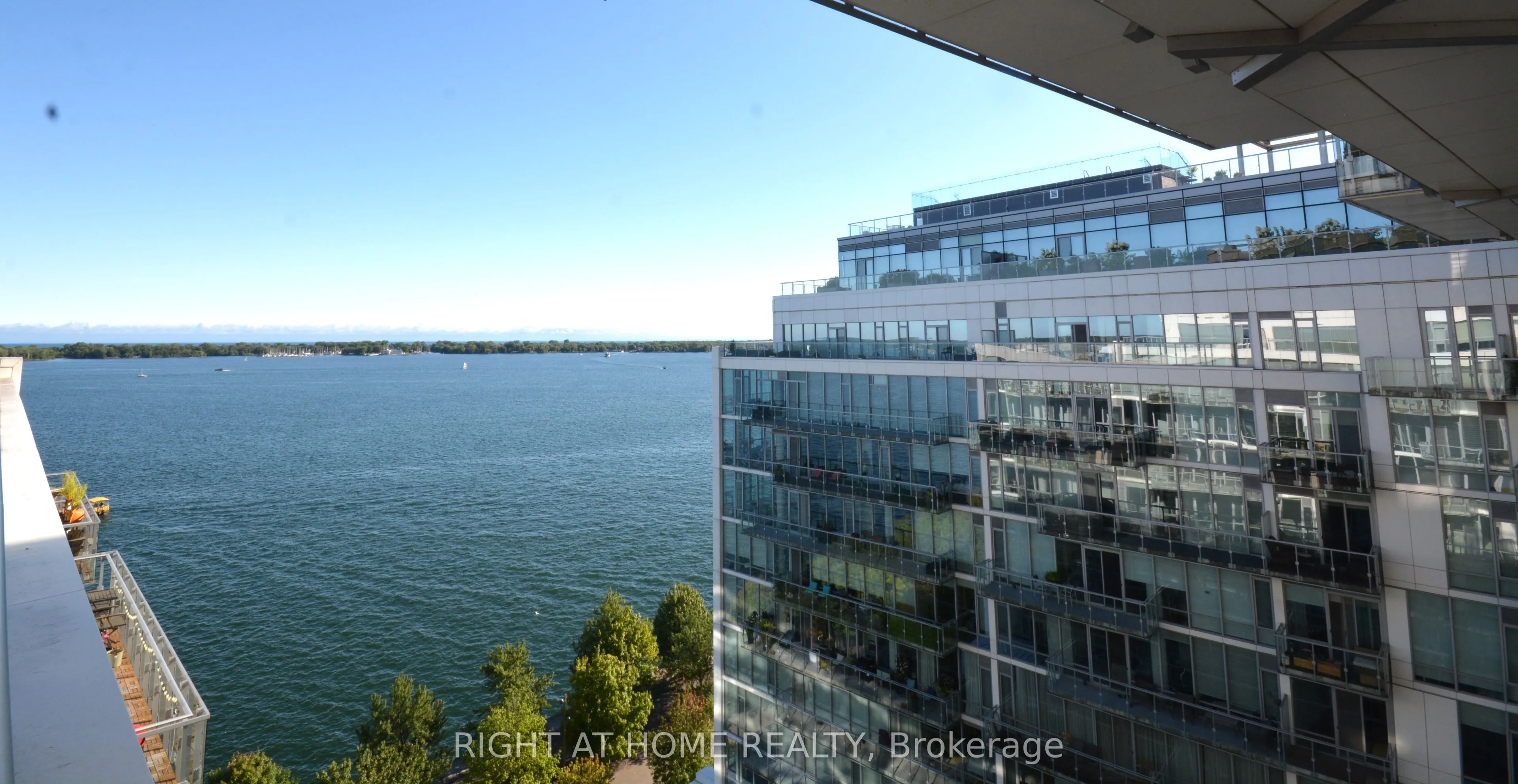 29 Queens Quay E, #1109