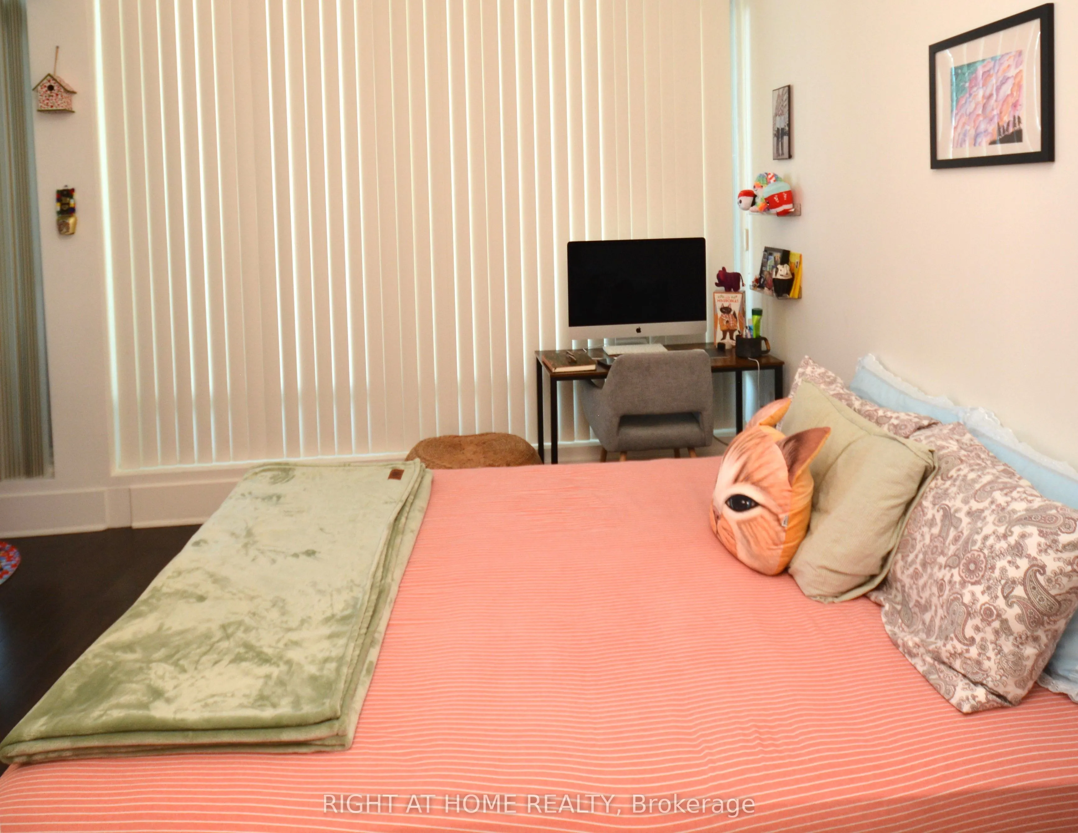 29 Queens Quay E, #1109