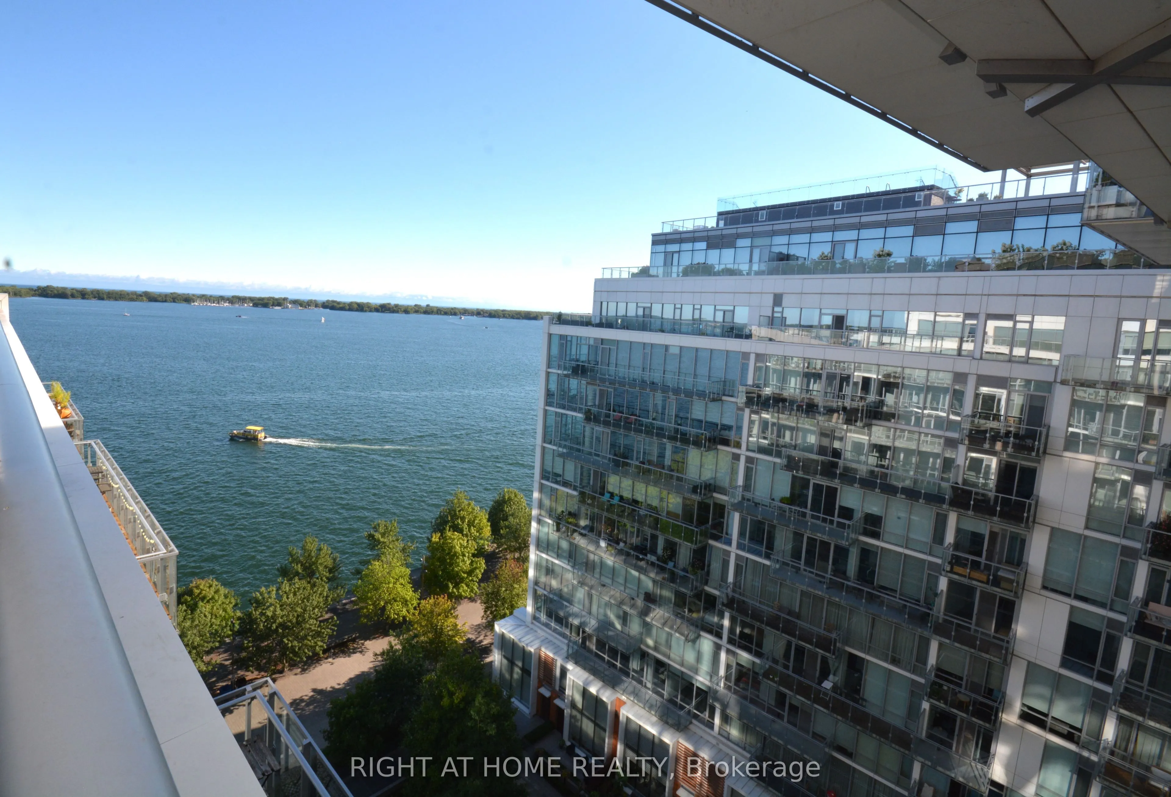 29 Queens Quay E, #1109