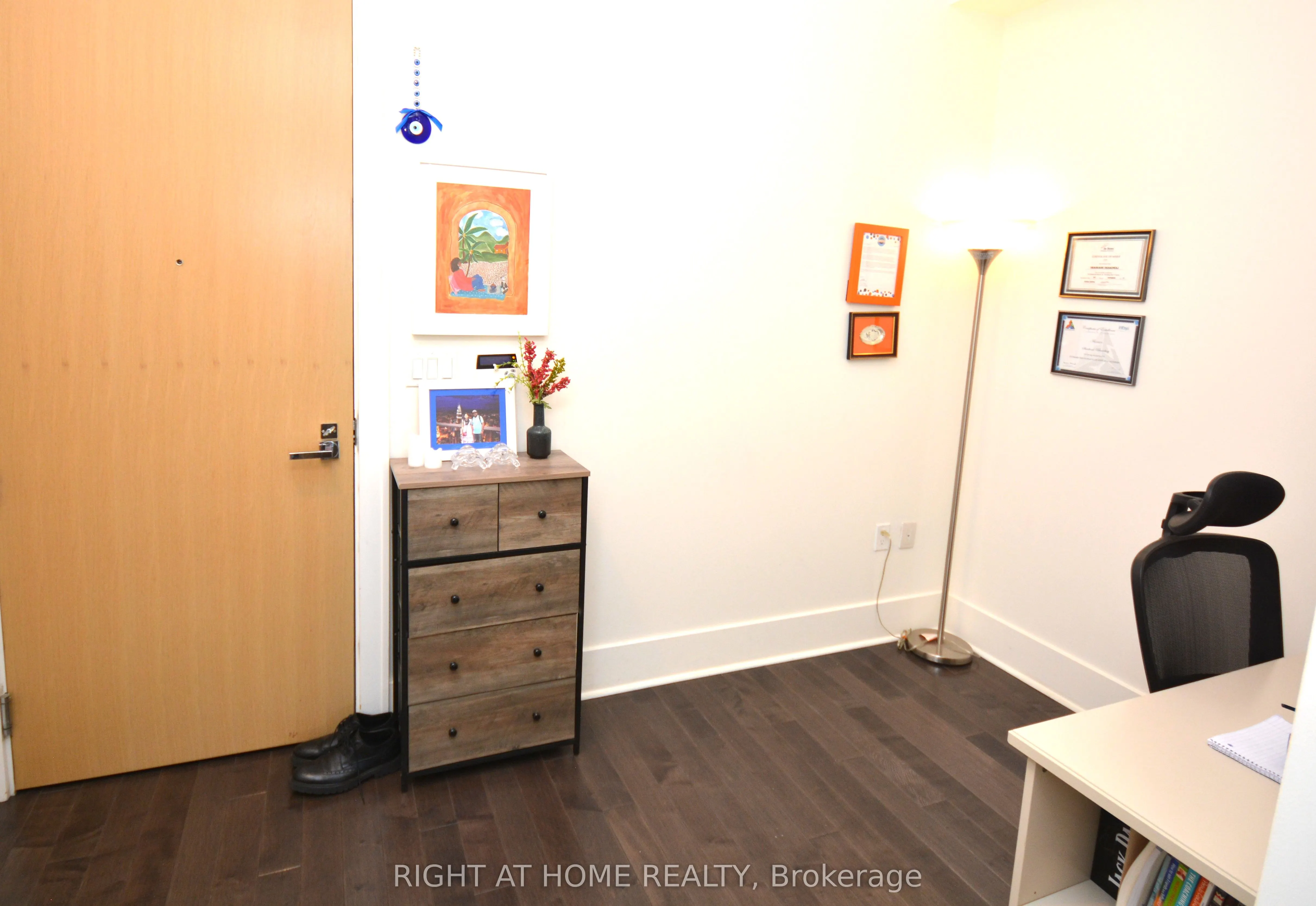 29 Queens Quay E, #1109