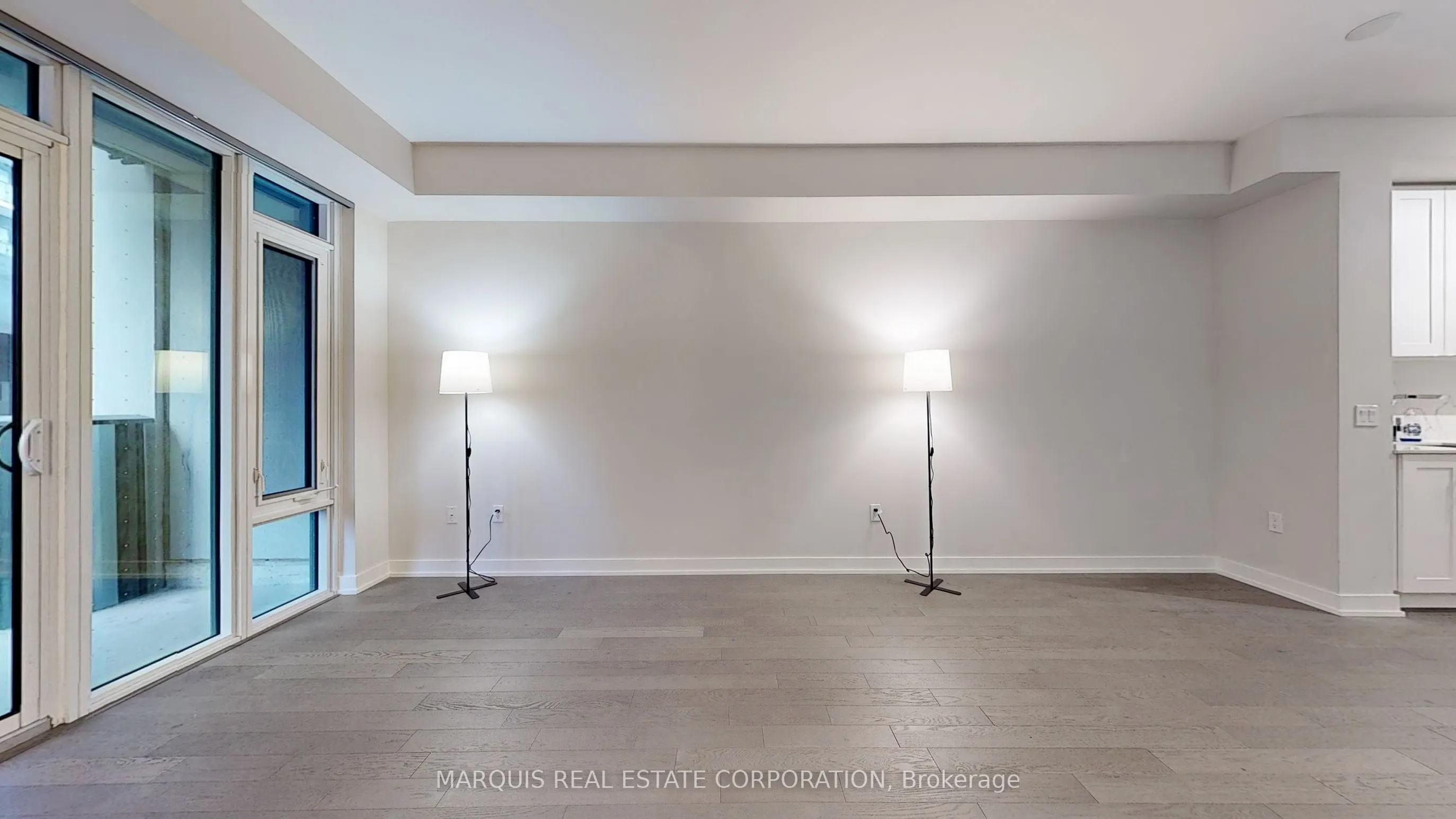 330 Richmond Street W, #505-MainBR