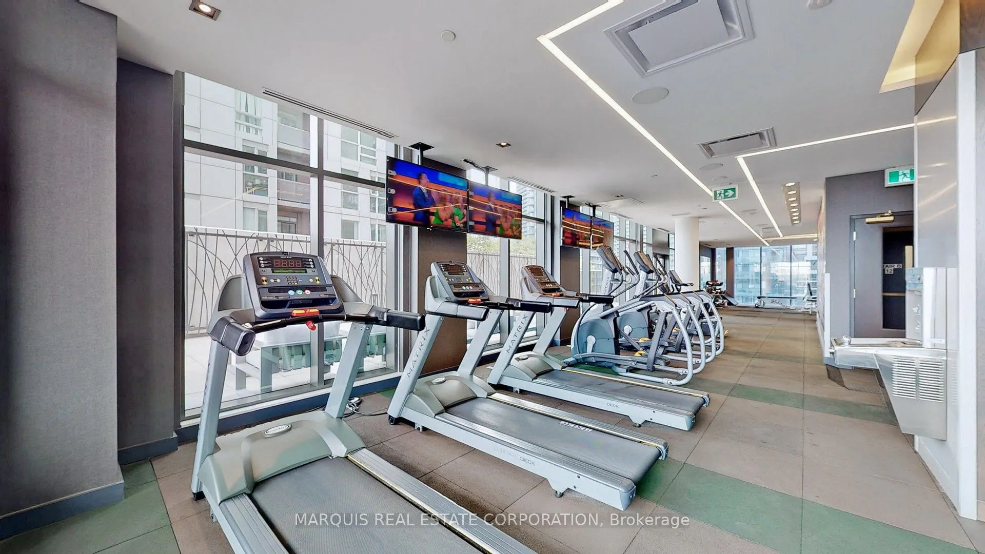 330 Richmond Street W, #505-MainBR