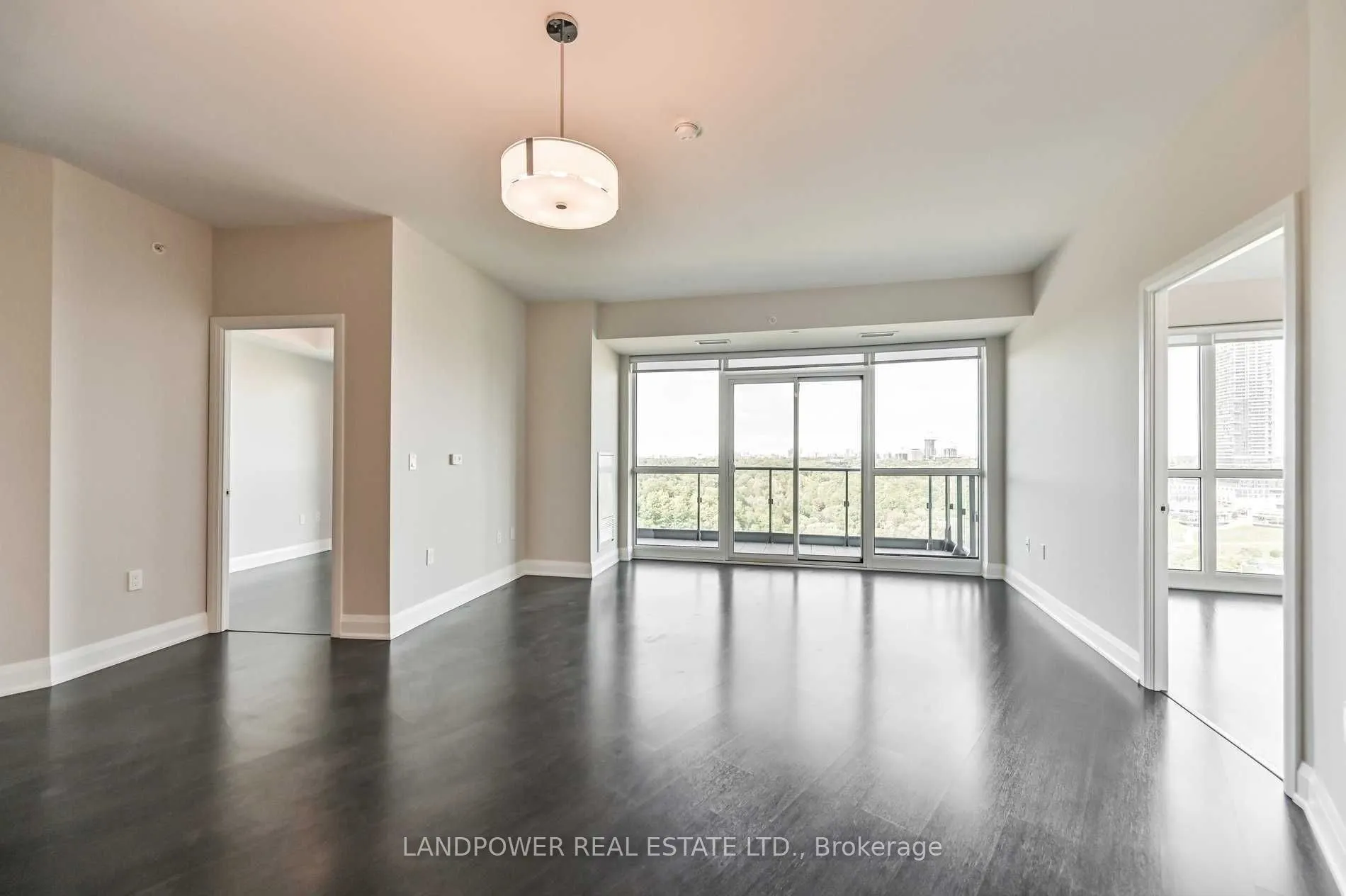 160 Vanderhoof Avenue, #1215