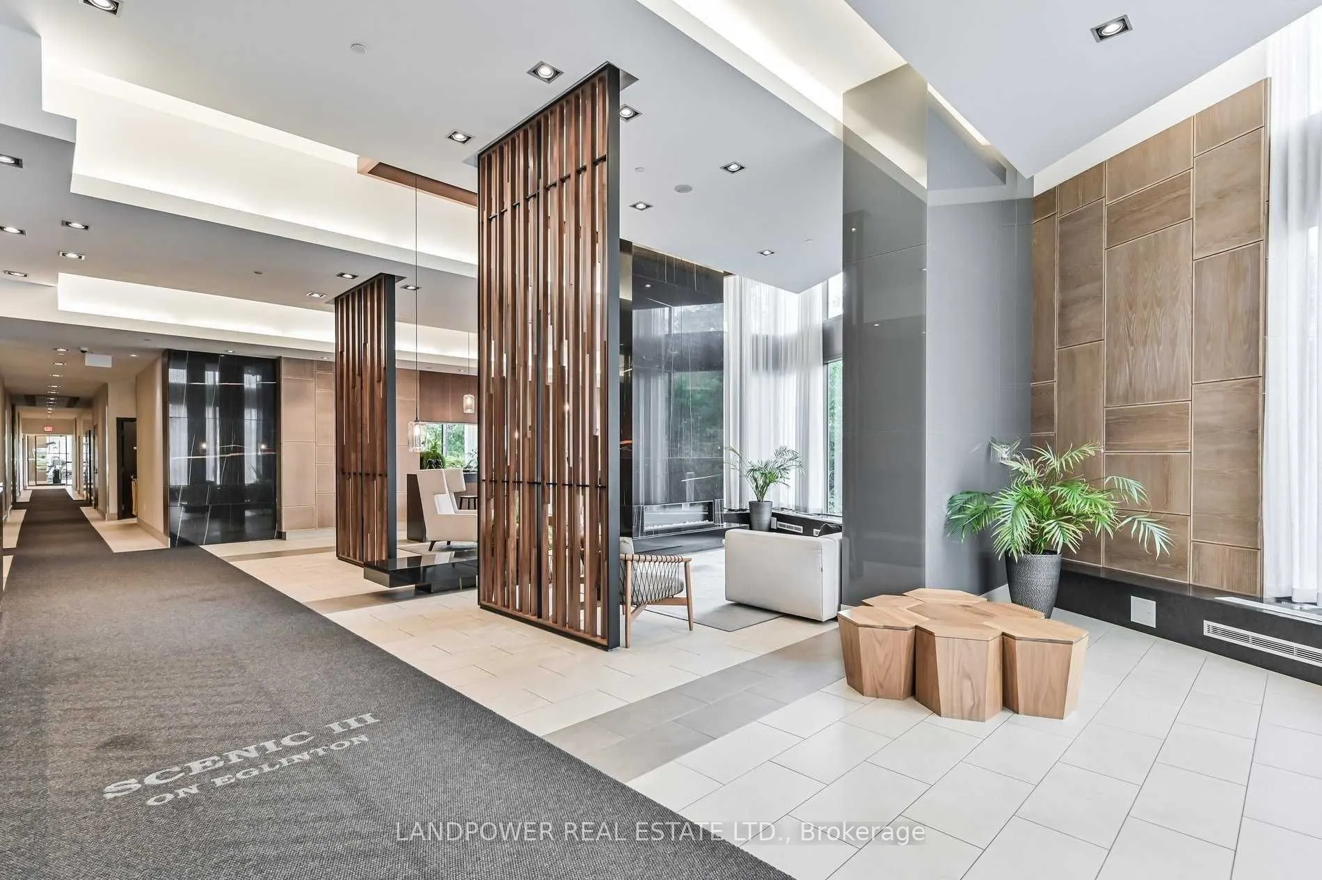 160 Vanderhoof Avenue, #1215