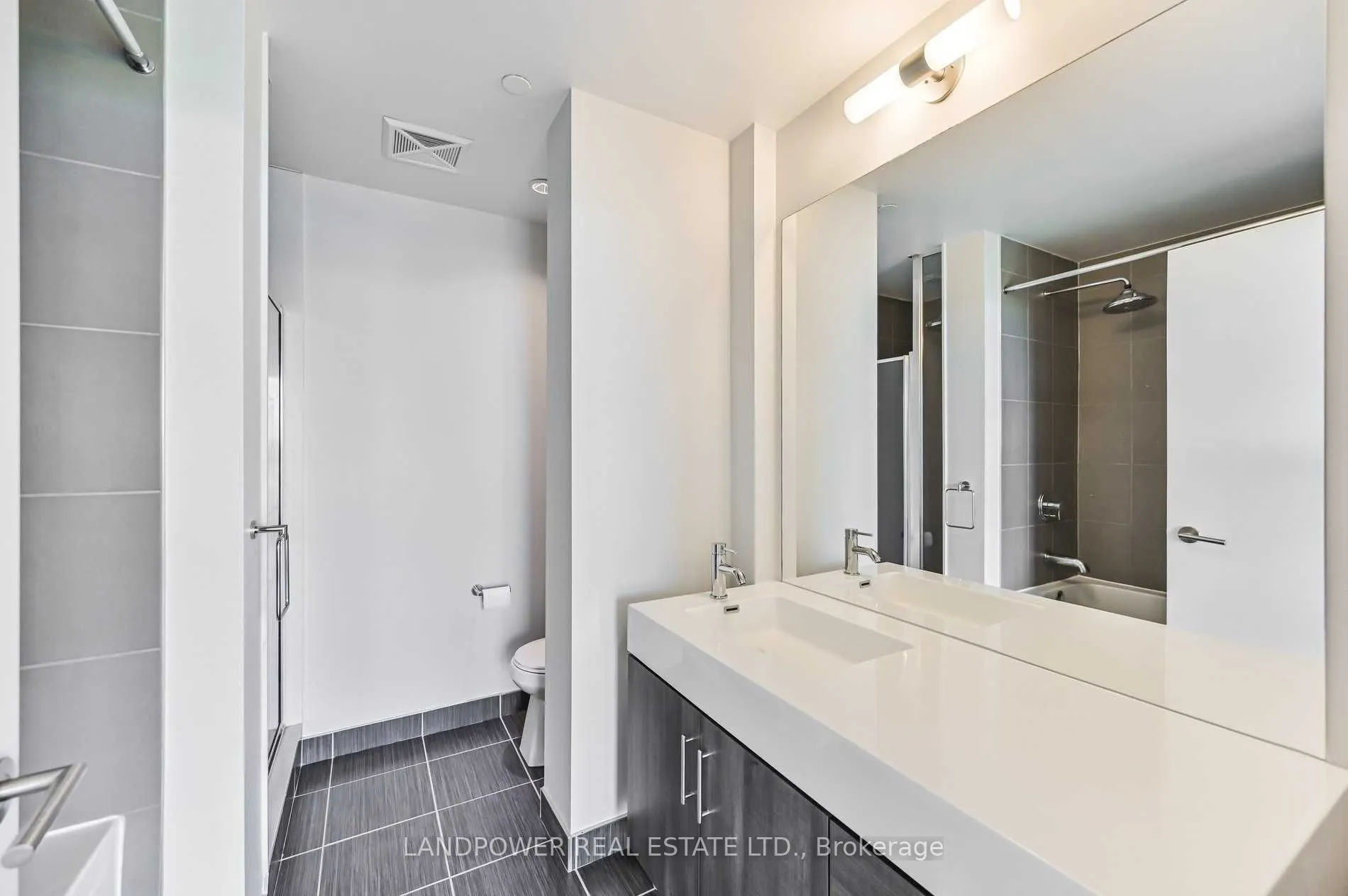 160 Vanderhoof Avenue, #1215