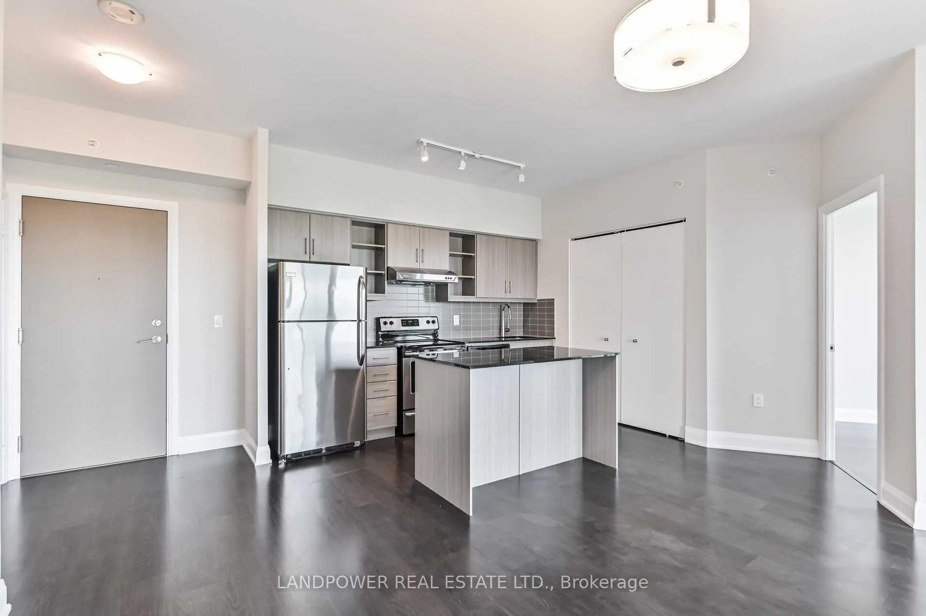 160 Vanderhoof Avenue, #1215