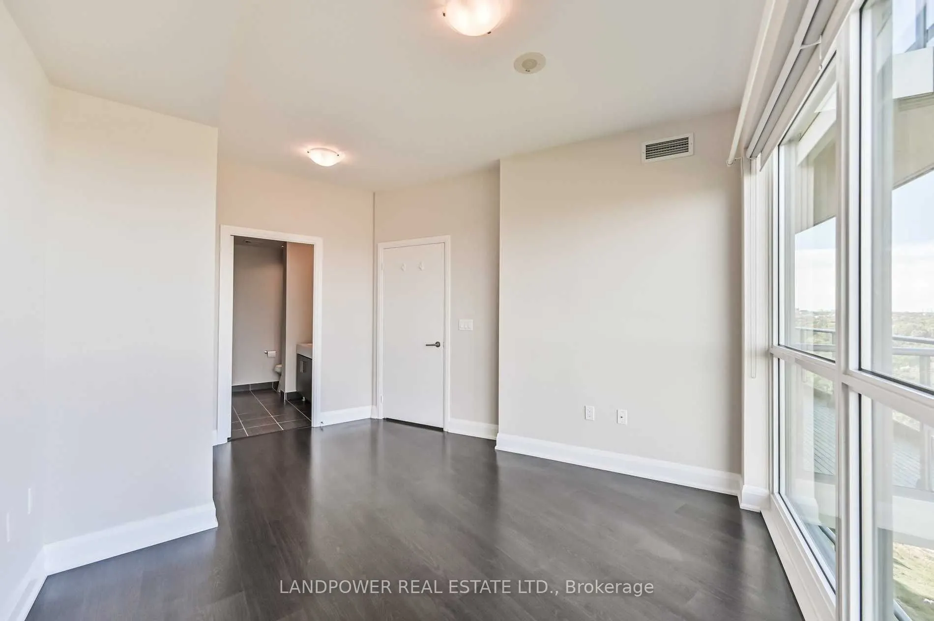 160 Vanderhoof Avenue, #1215