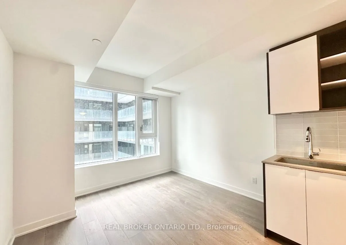 543 Richmond Street W, #1016