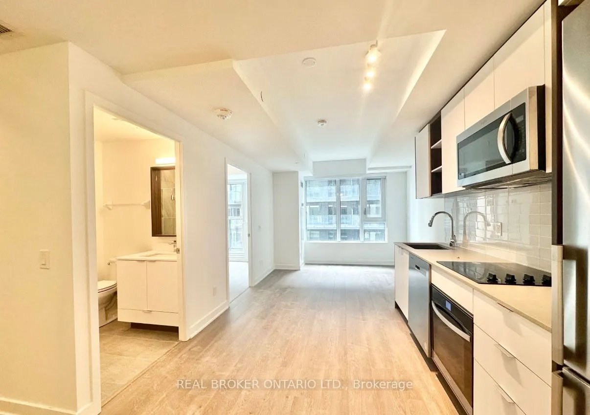 543 Richmond Street W, #1016