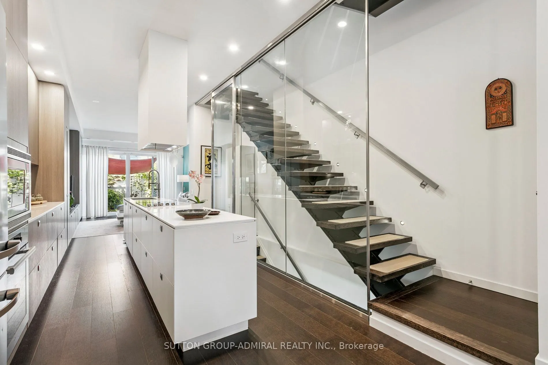 492 Shaw Street