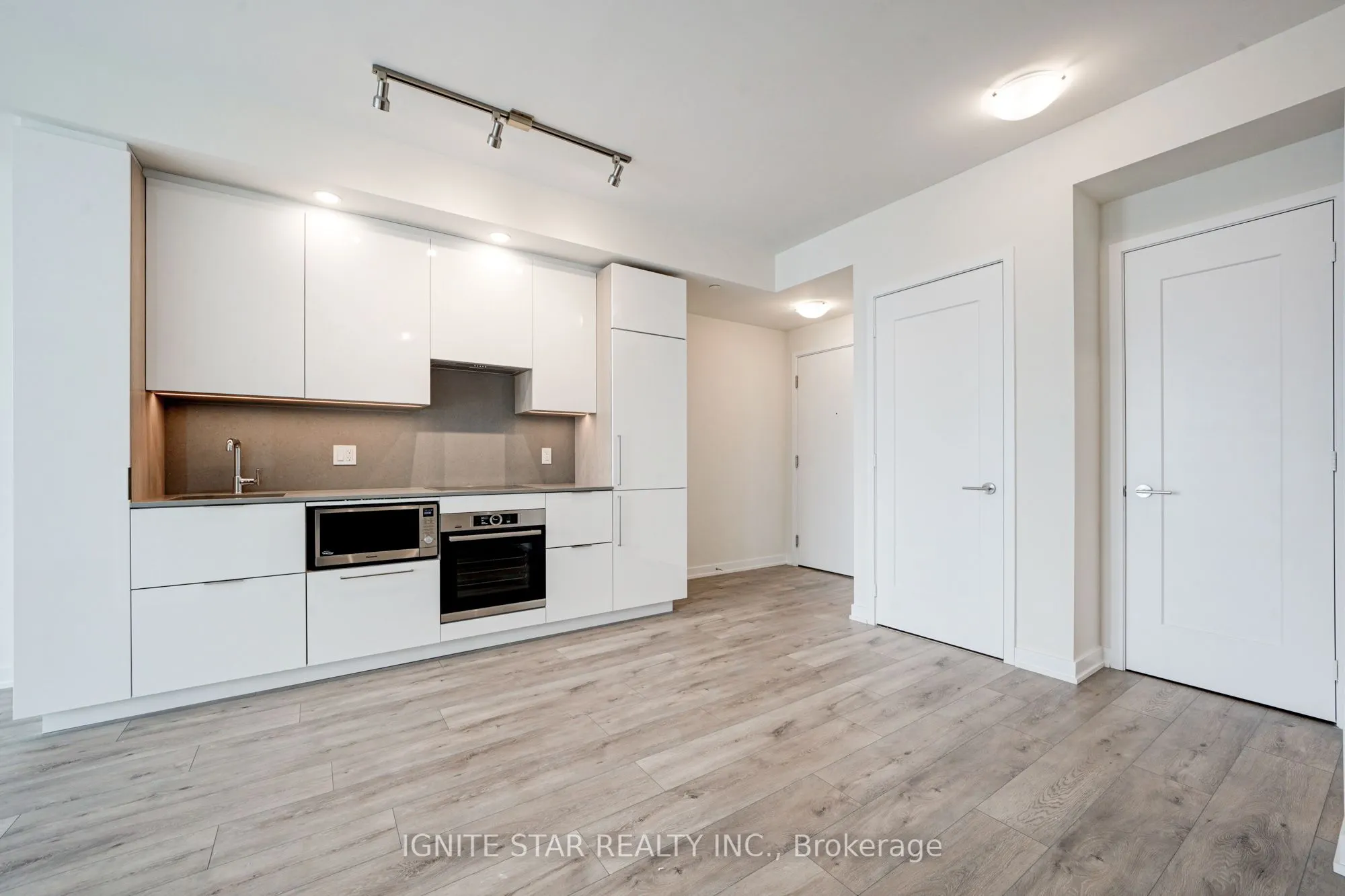 28 Freeland Street, #3101