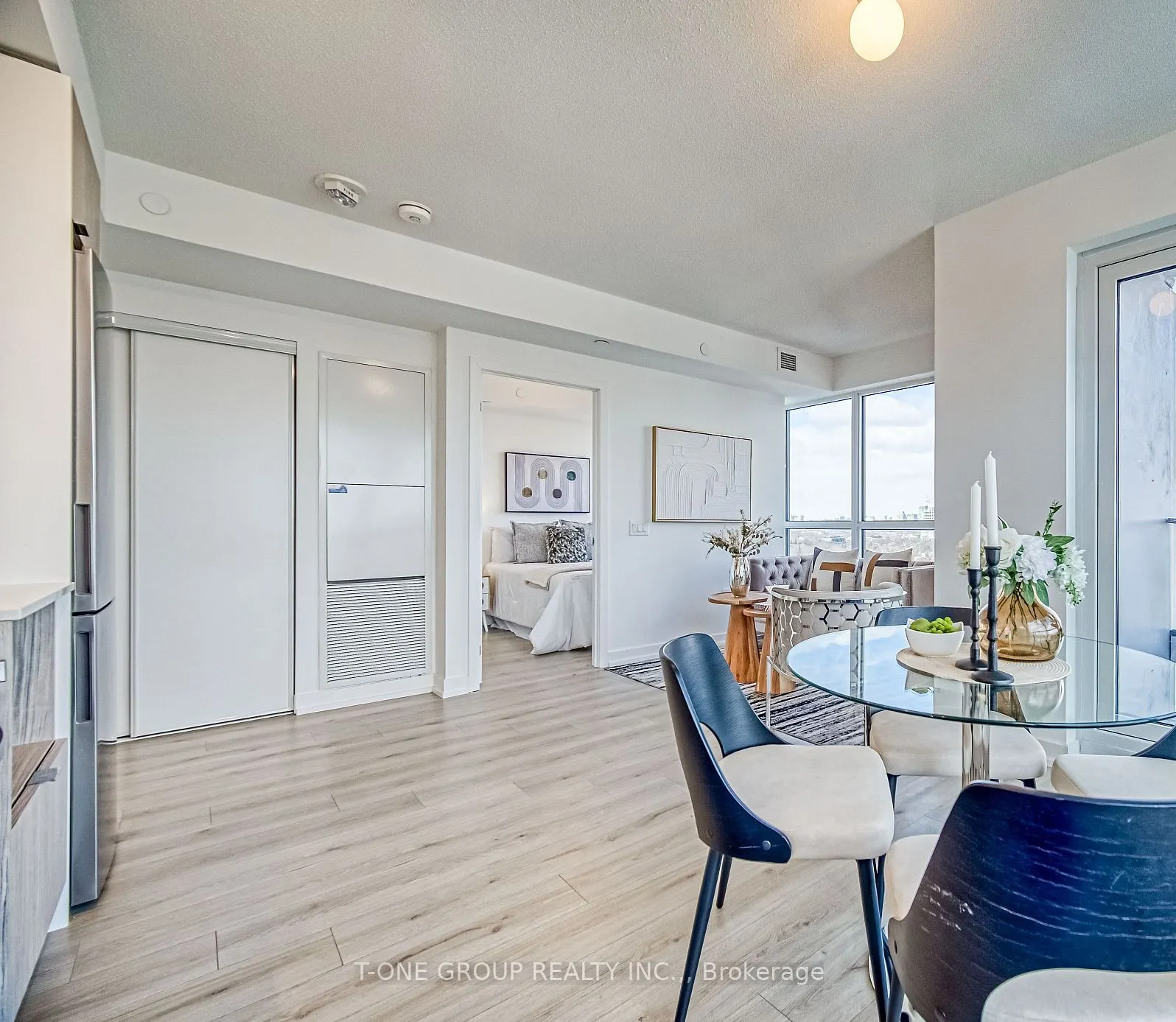 395 Bloor Street E, #3407