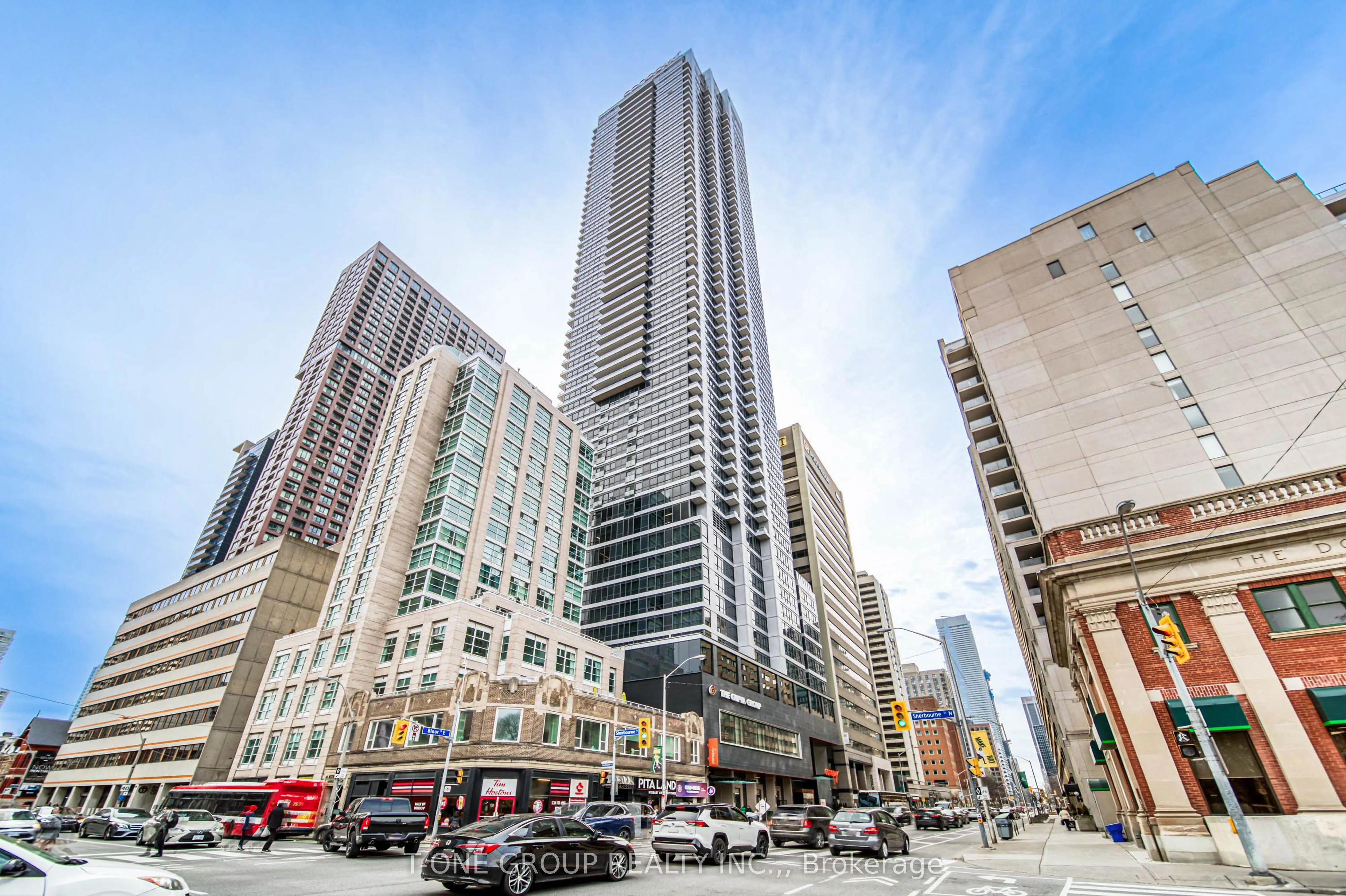 395 Bloor Street E, #3407
