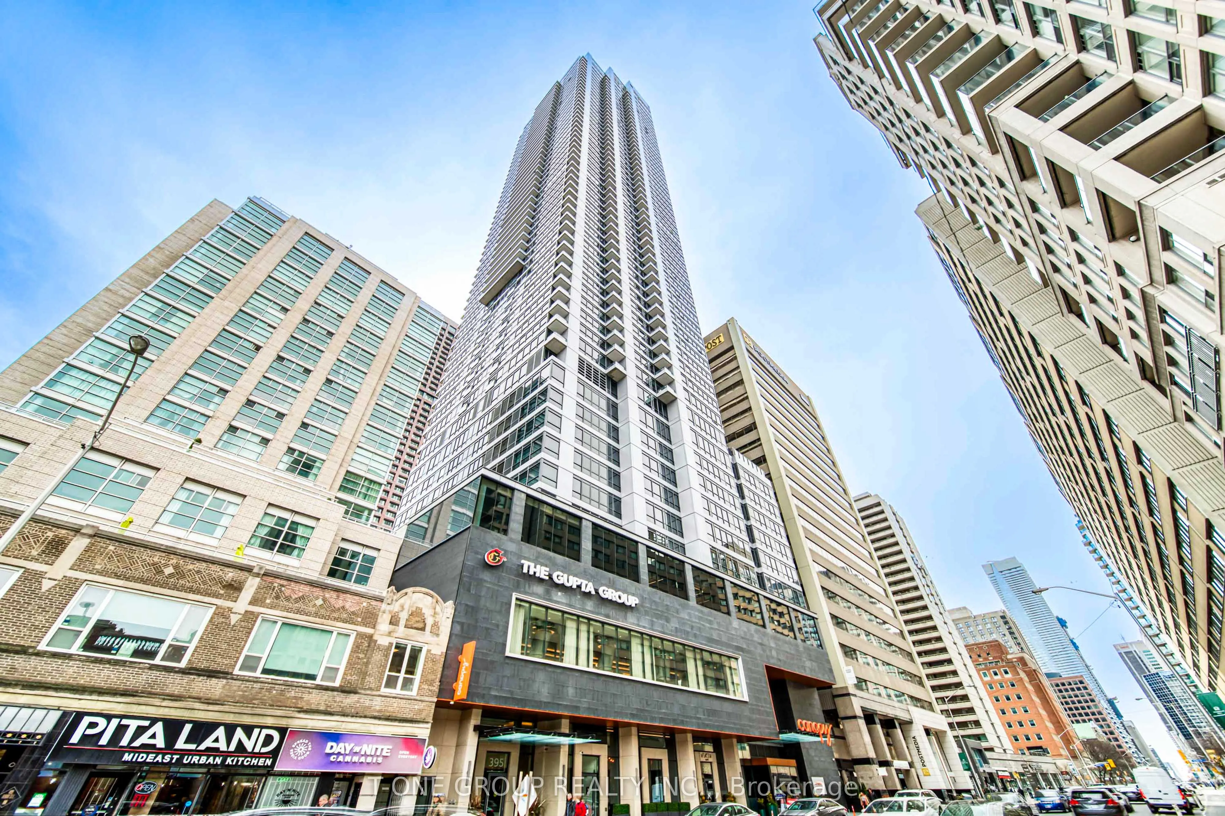 395 Bloor Street E, #3407