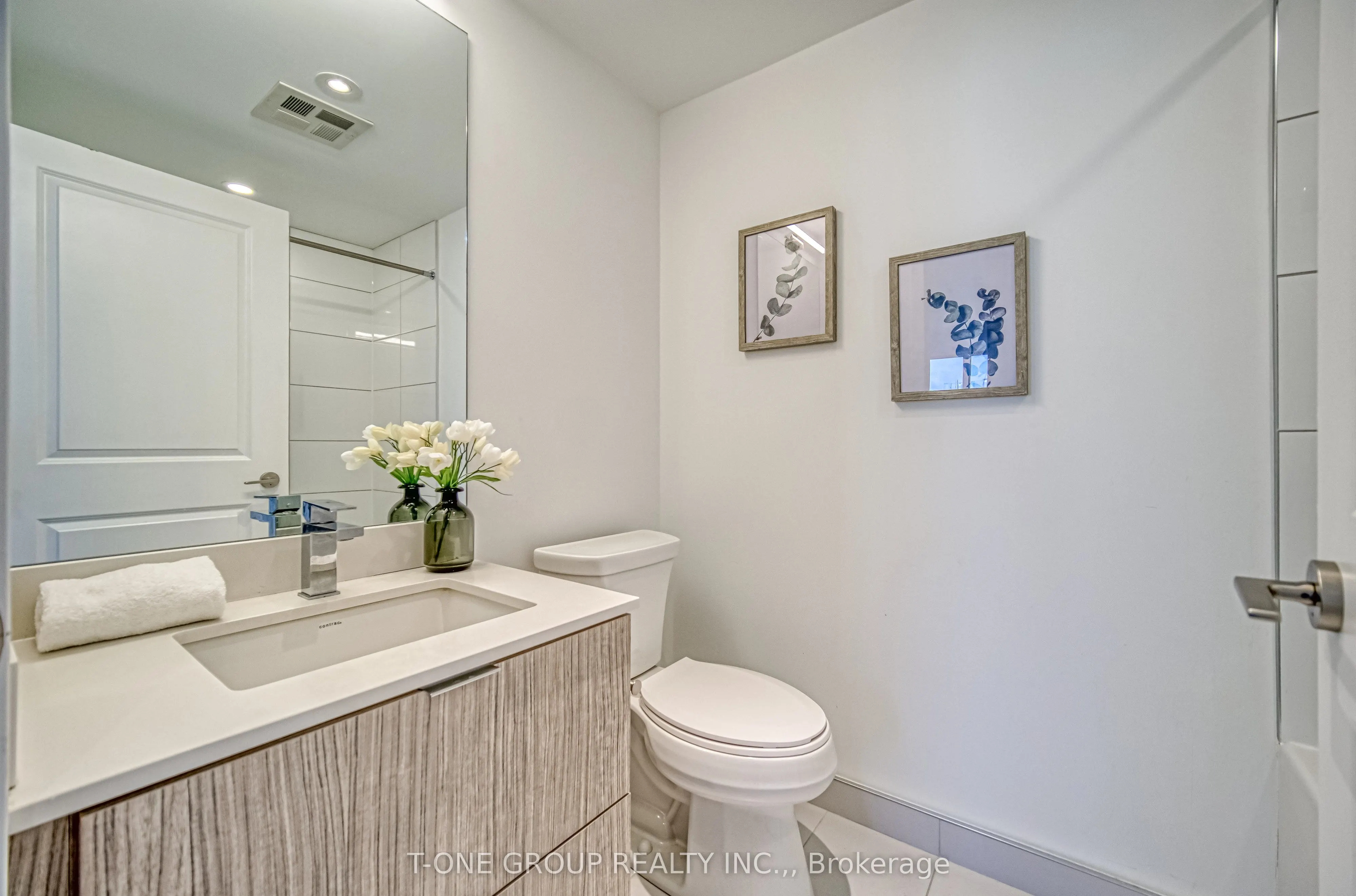 395 Bloor Street E, #3407
