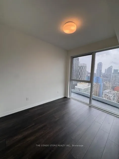 280 Dundas Street W, #2710