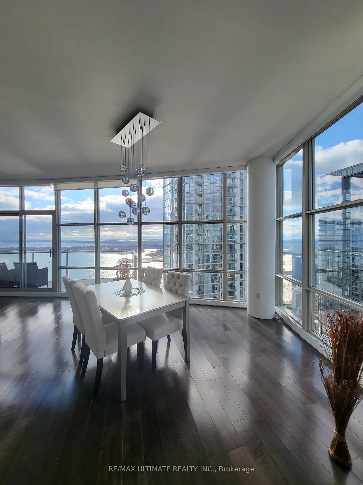 10 Navy Wharf Court, #PH05