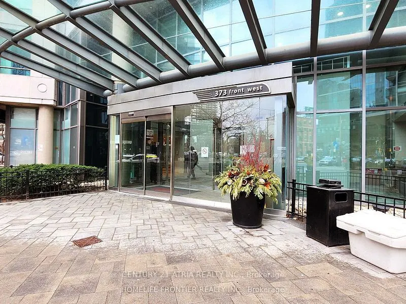 373 Front Street W, #1902
