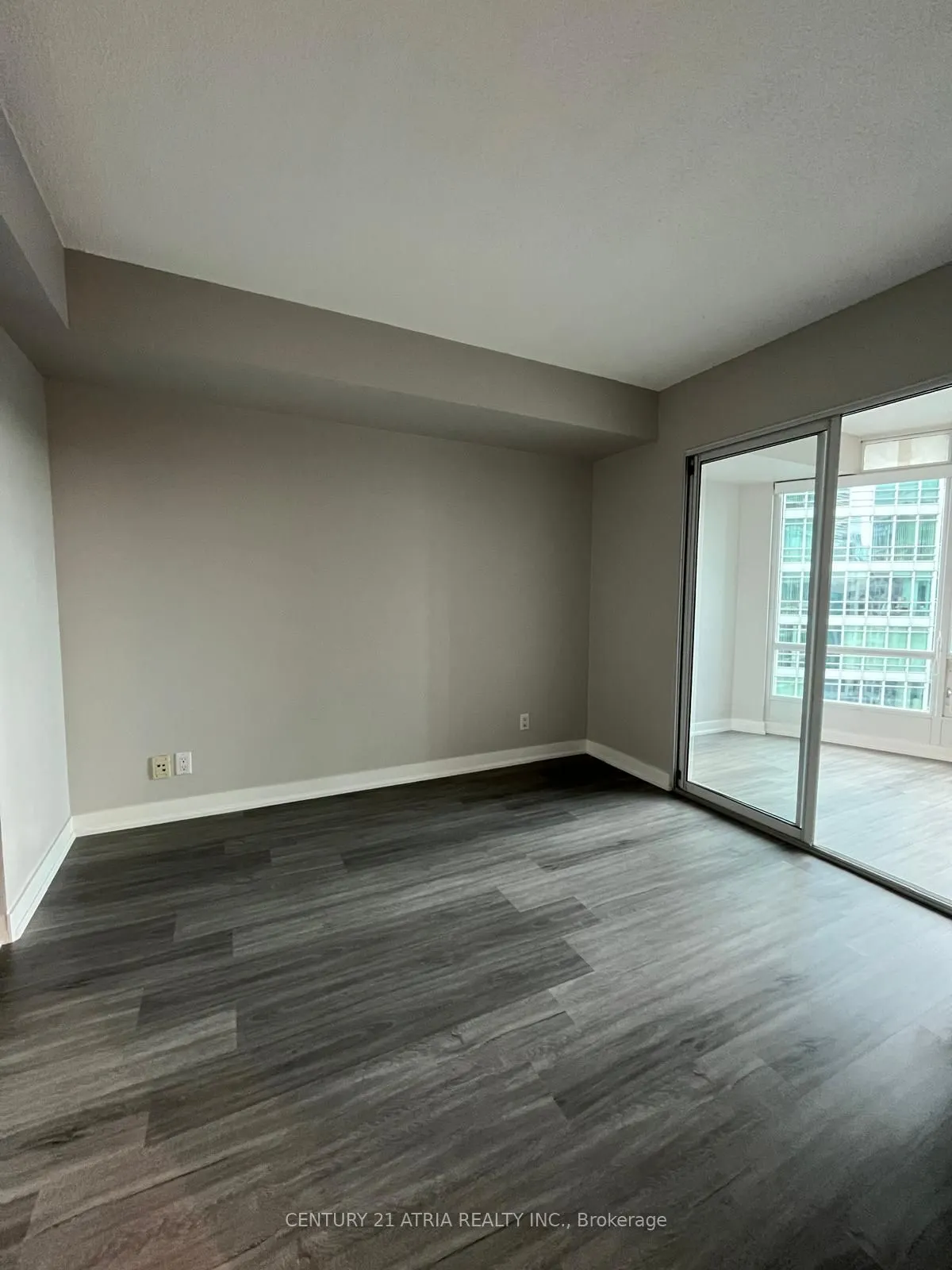 373 Front Street W, #1902