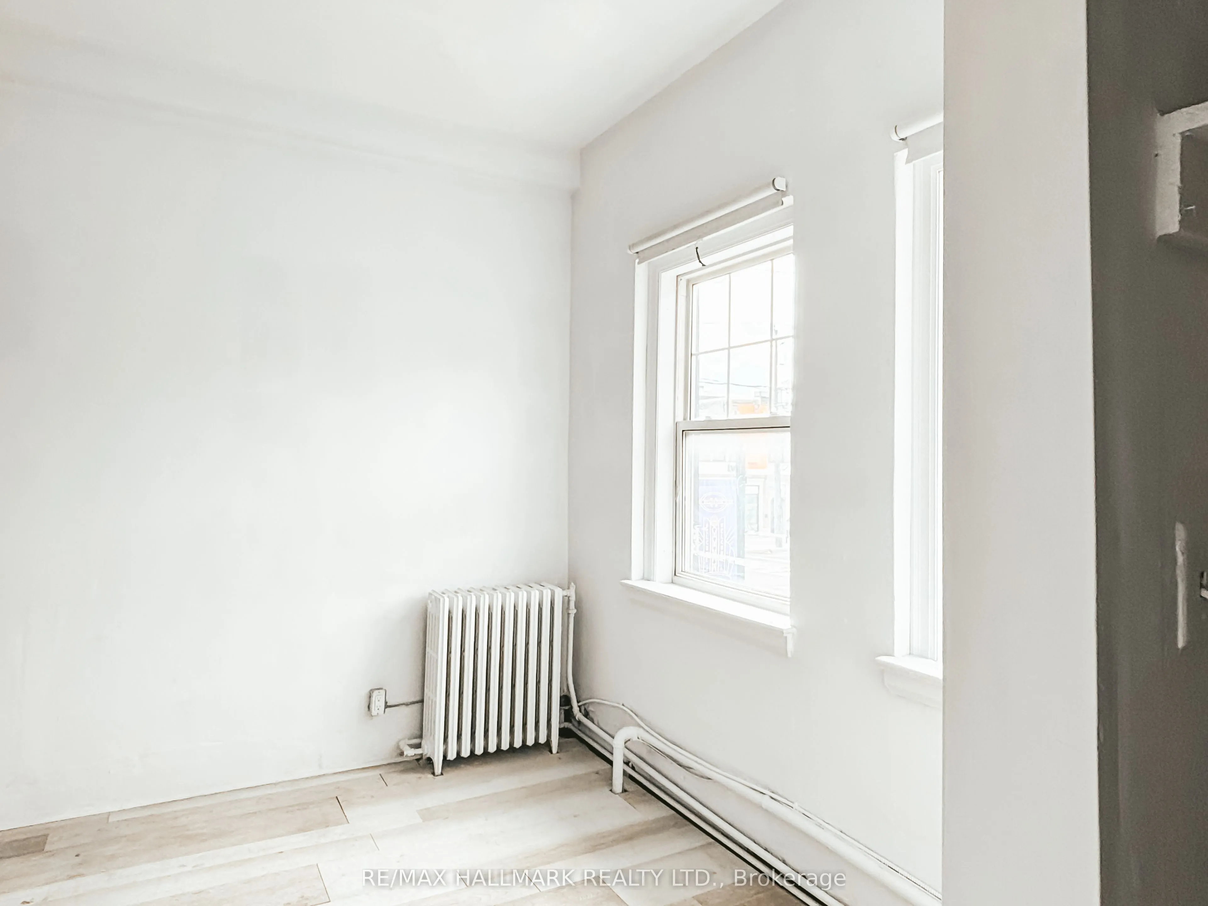 1041 Avenue Road, #1