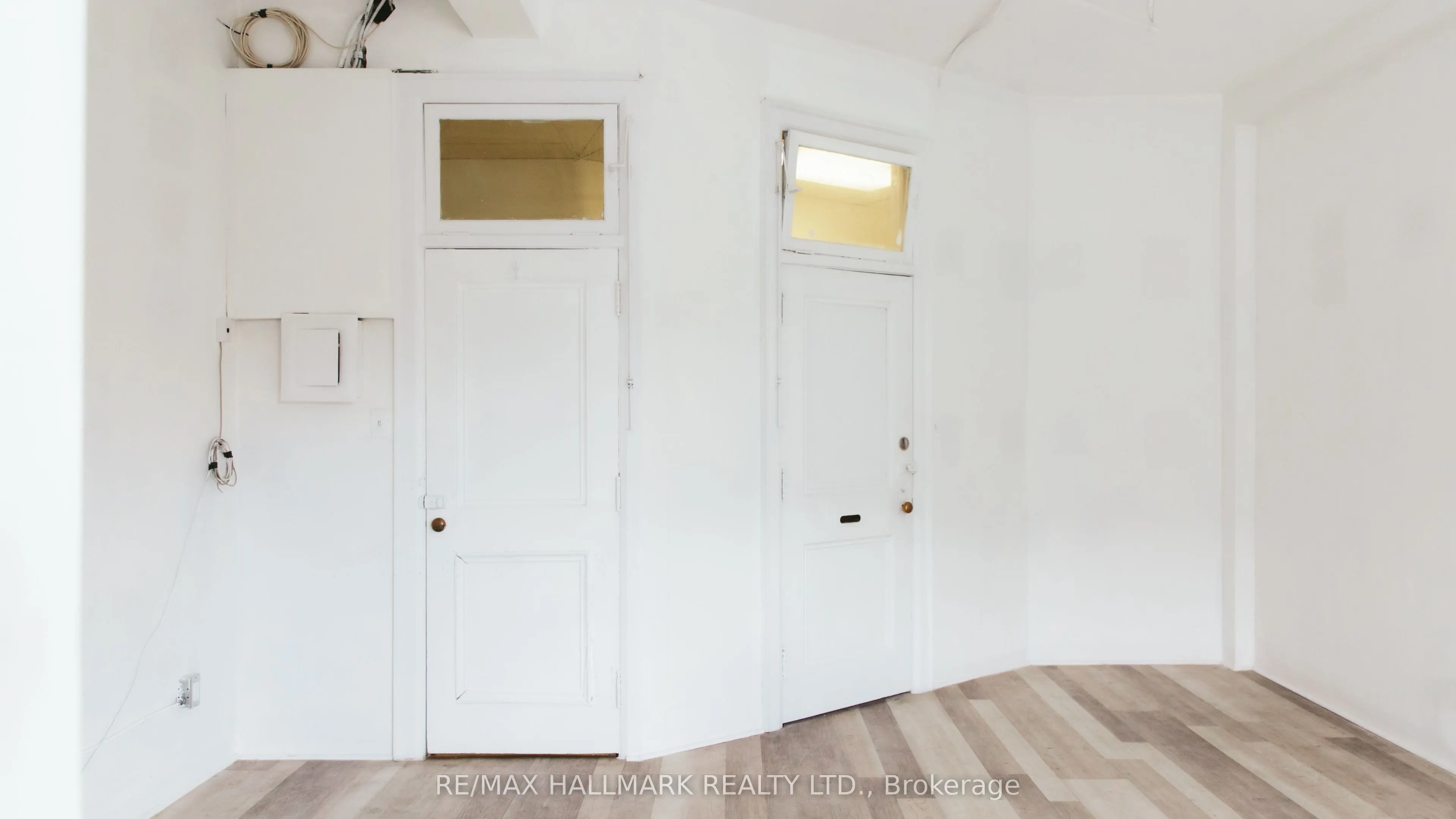 1041 Avenue Road, #1