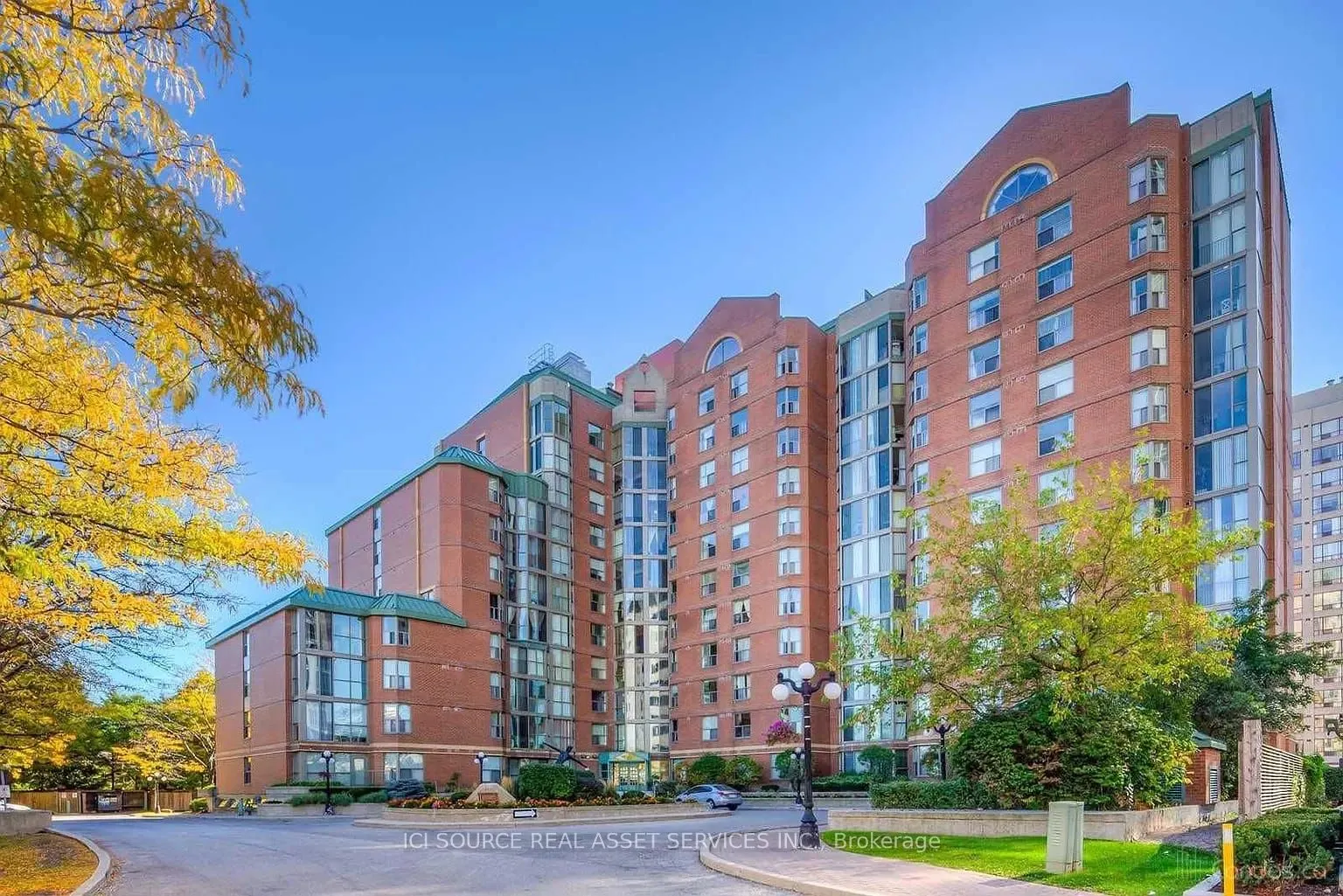 5795 Yonge Street, #701
