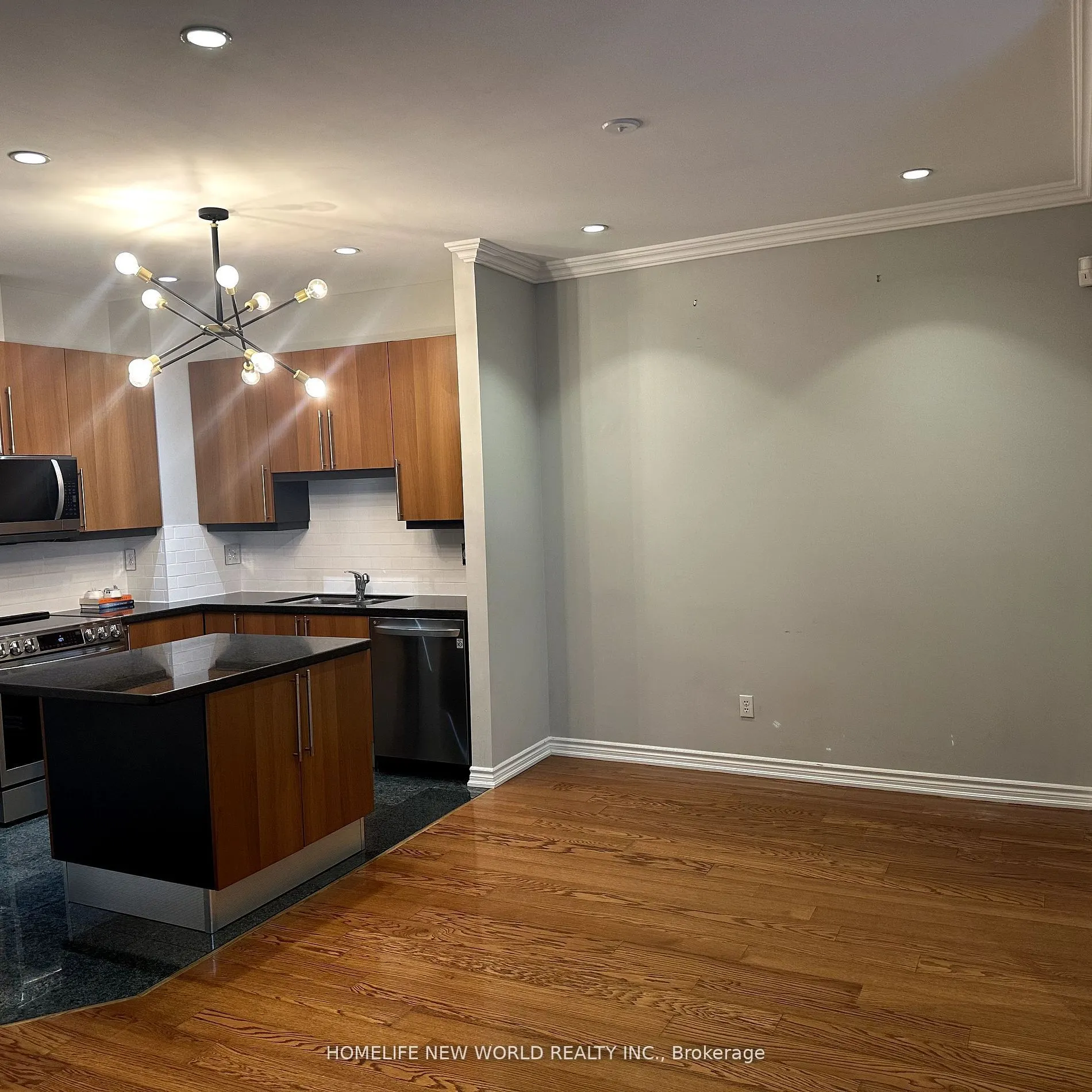 11 Everson Drive, #204