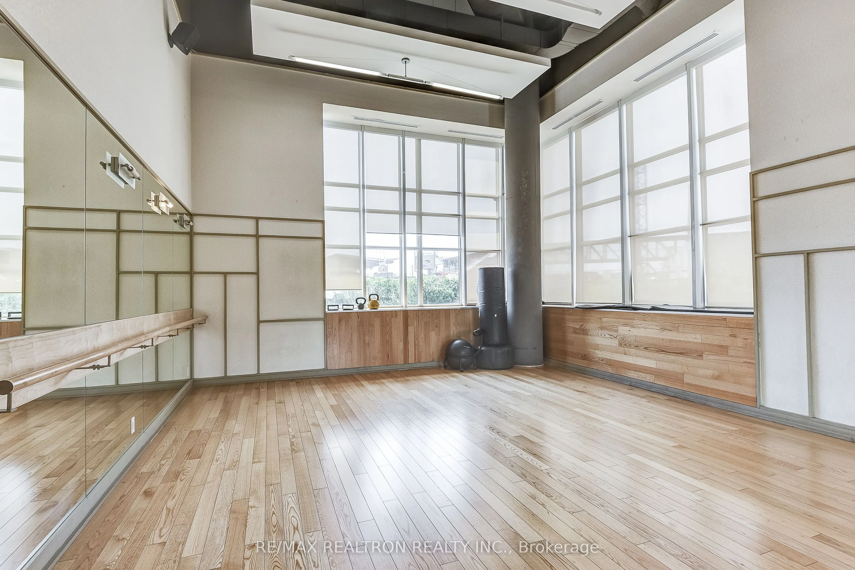 5 Hanna Avenue, #449