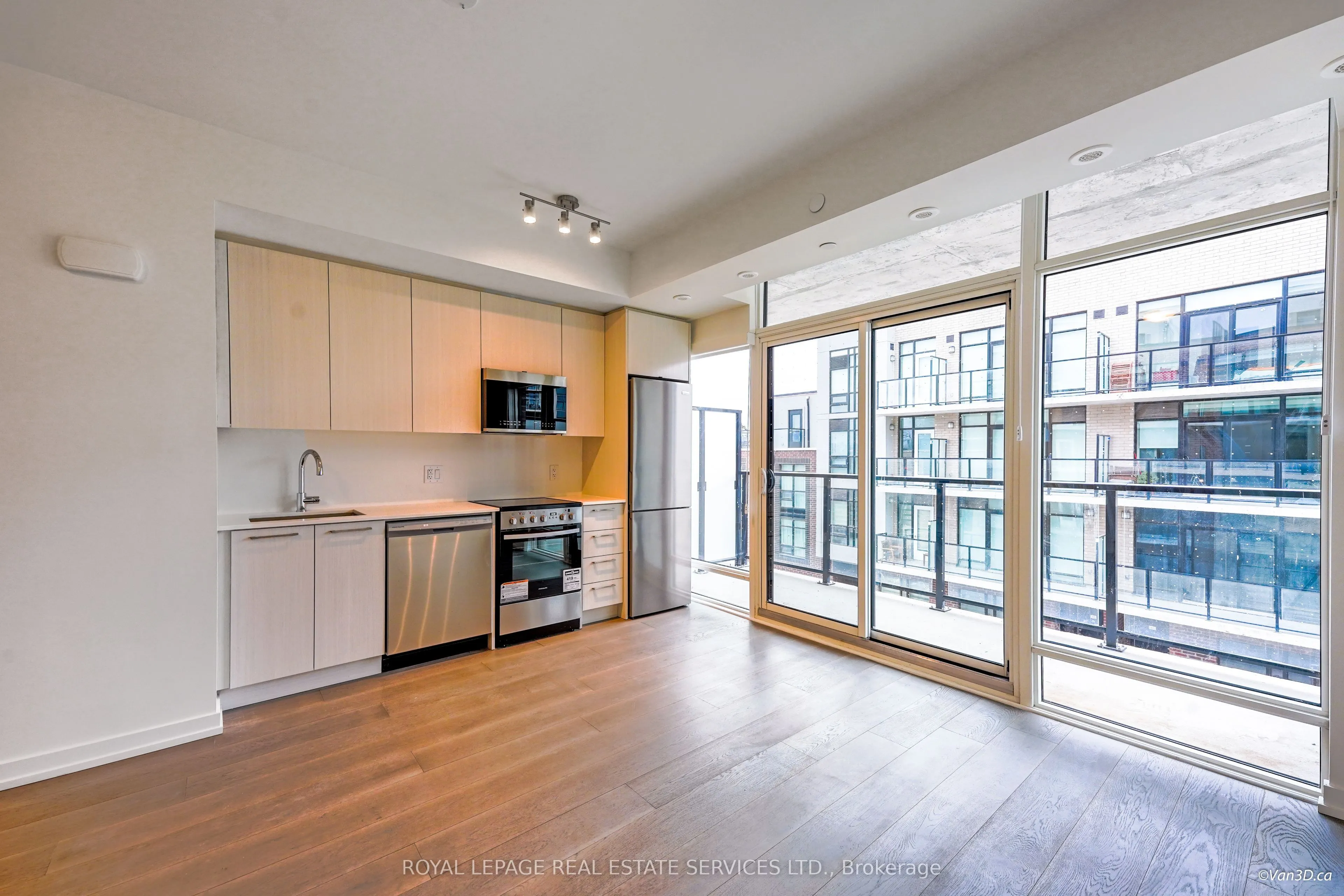 861 Sheppard Avenue W, #47
