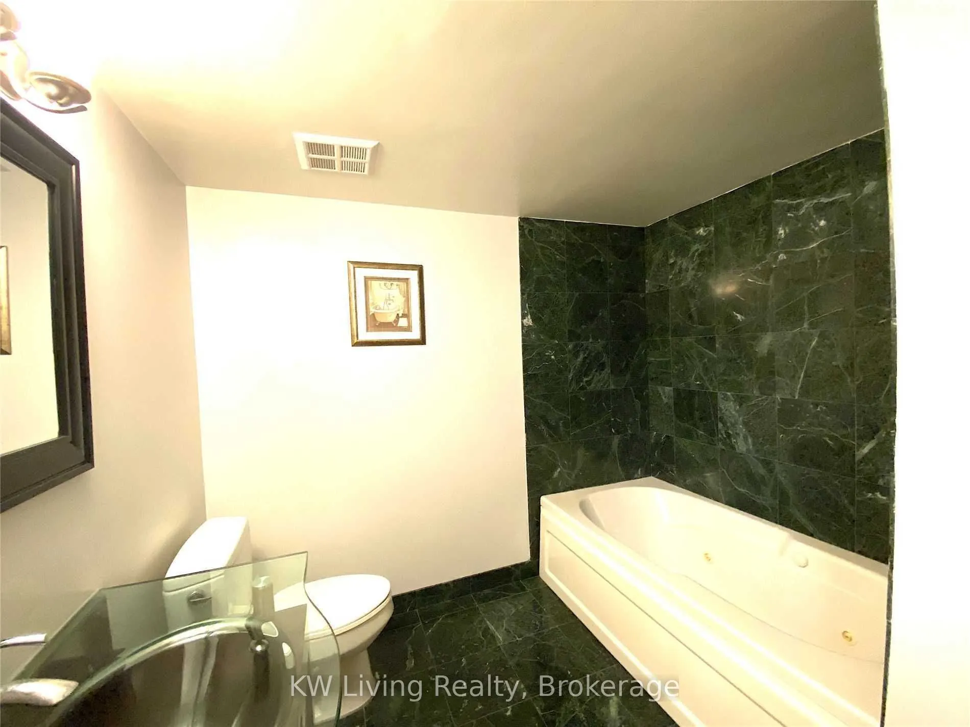 28 Hollywood Avenue, #411