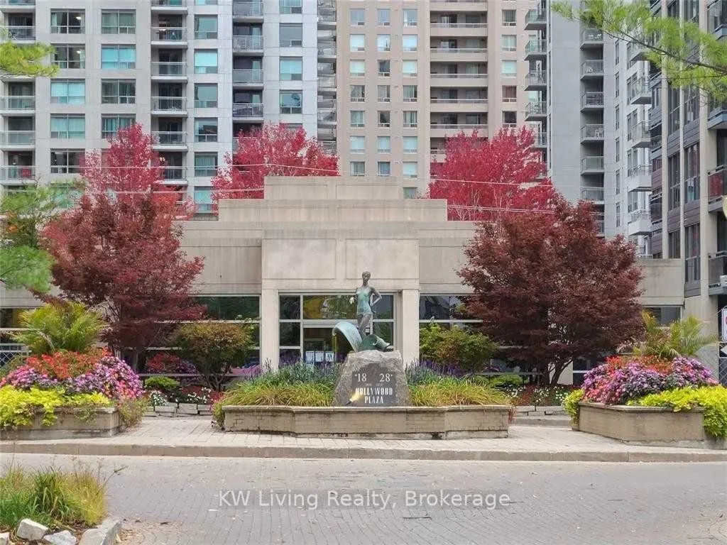 28 Hollywood Avenue, #411