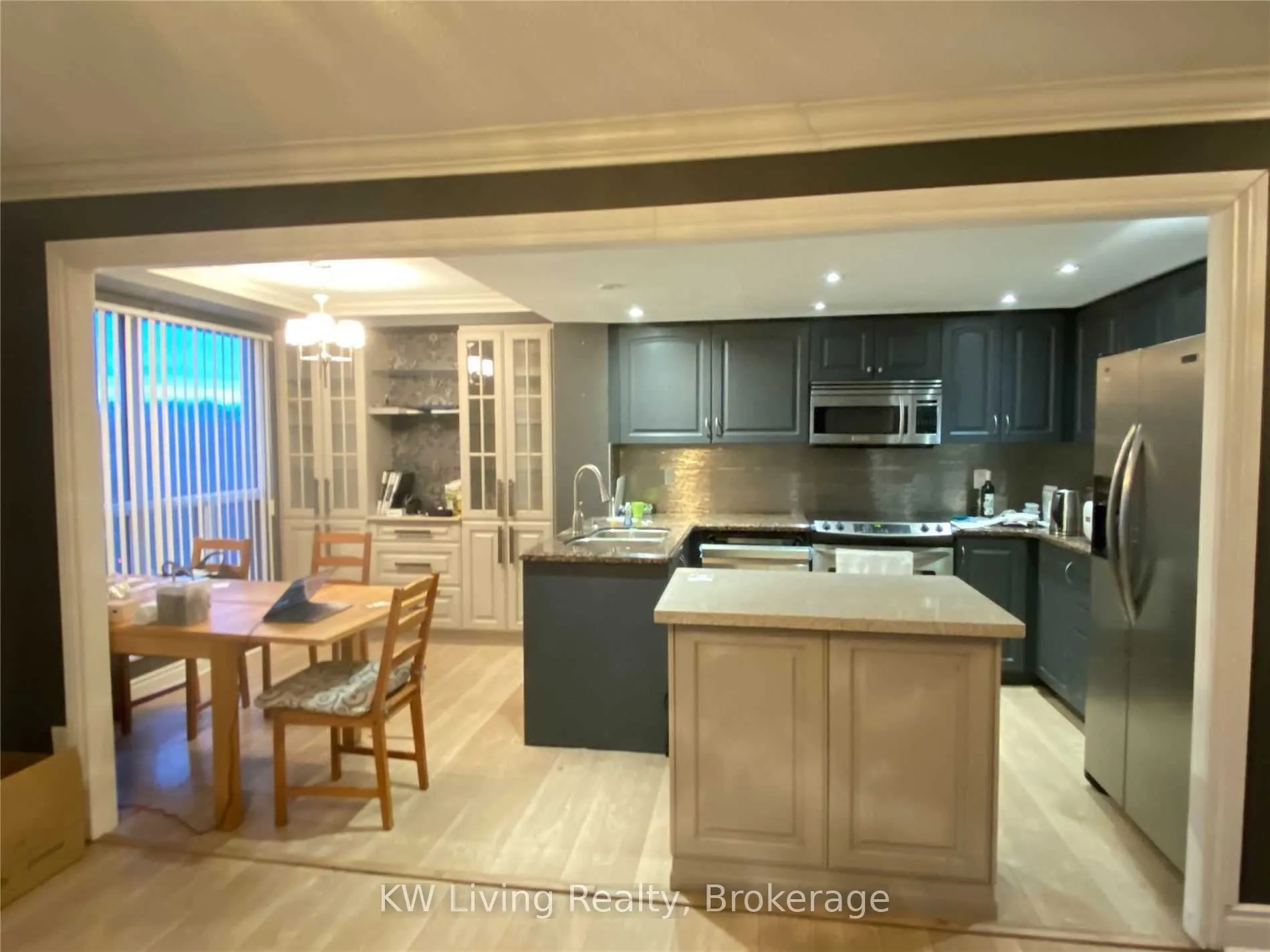 28 Hollywood Avenue, #411
