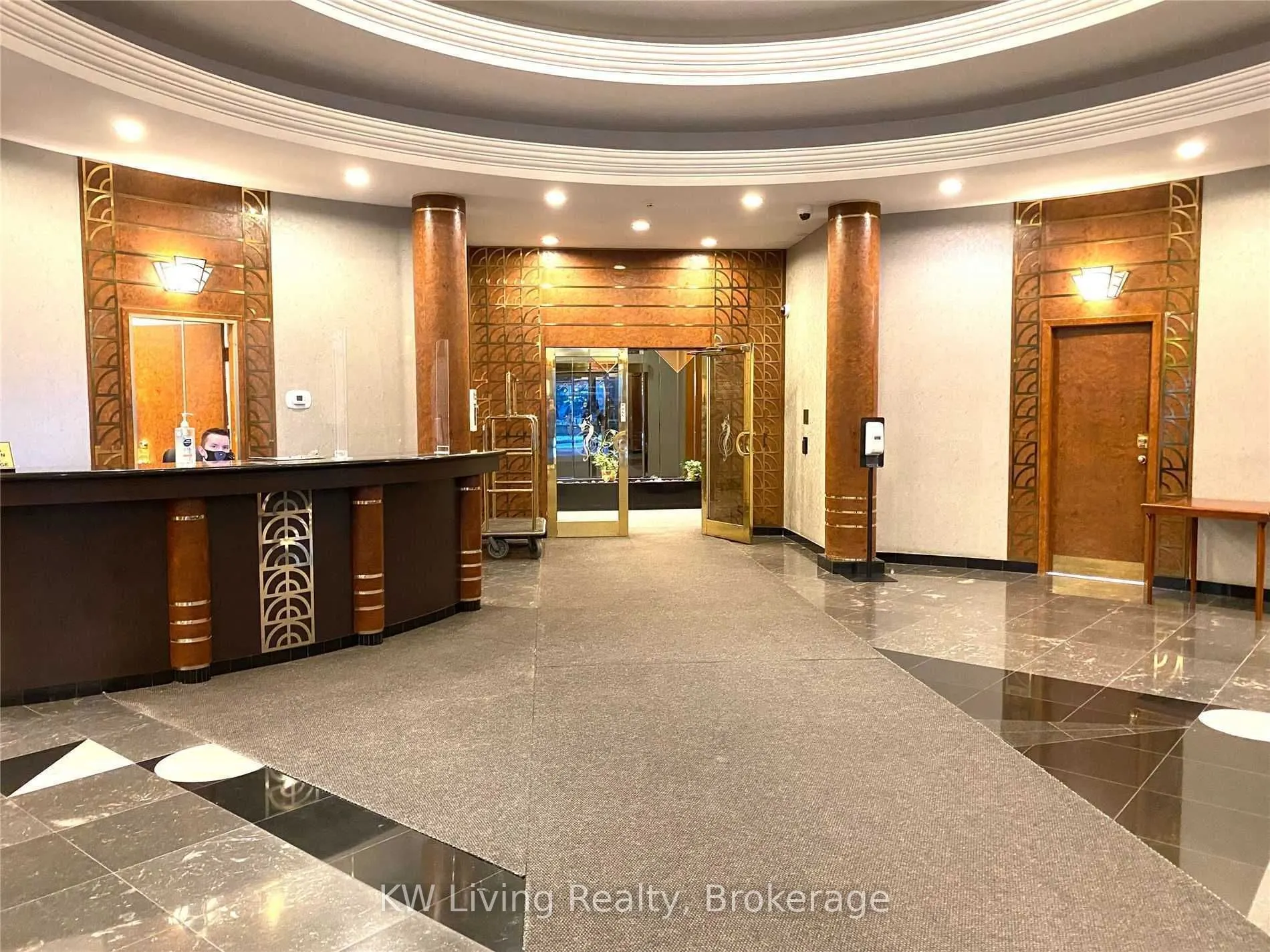 28 Hollywood Avenue, #411